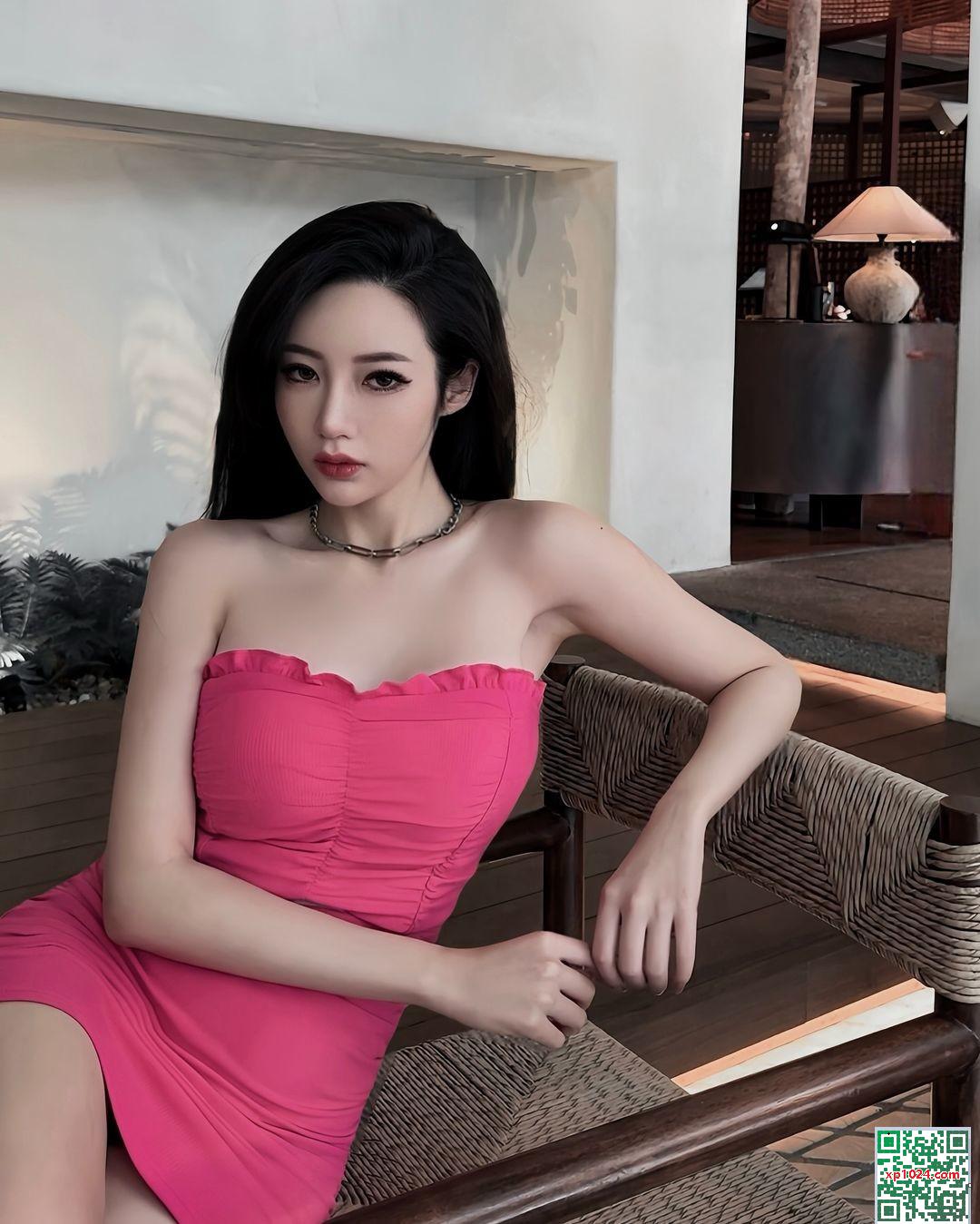 Cô gái ngực lớn với sự phân tách sâu V “Xinpei Mandy” khá bắt mắt (20p) - Ảnh 7