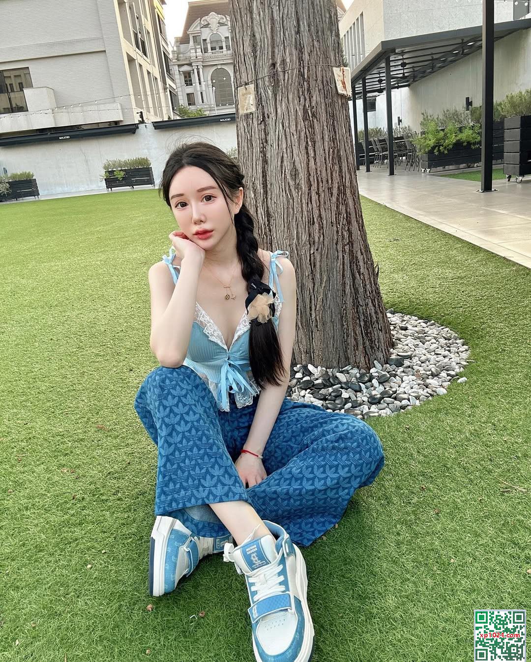 Một cô gái xinh đẹp với một nhân vật hàng đầu “Miki_miki” (21p)