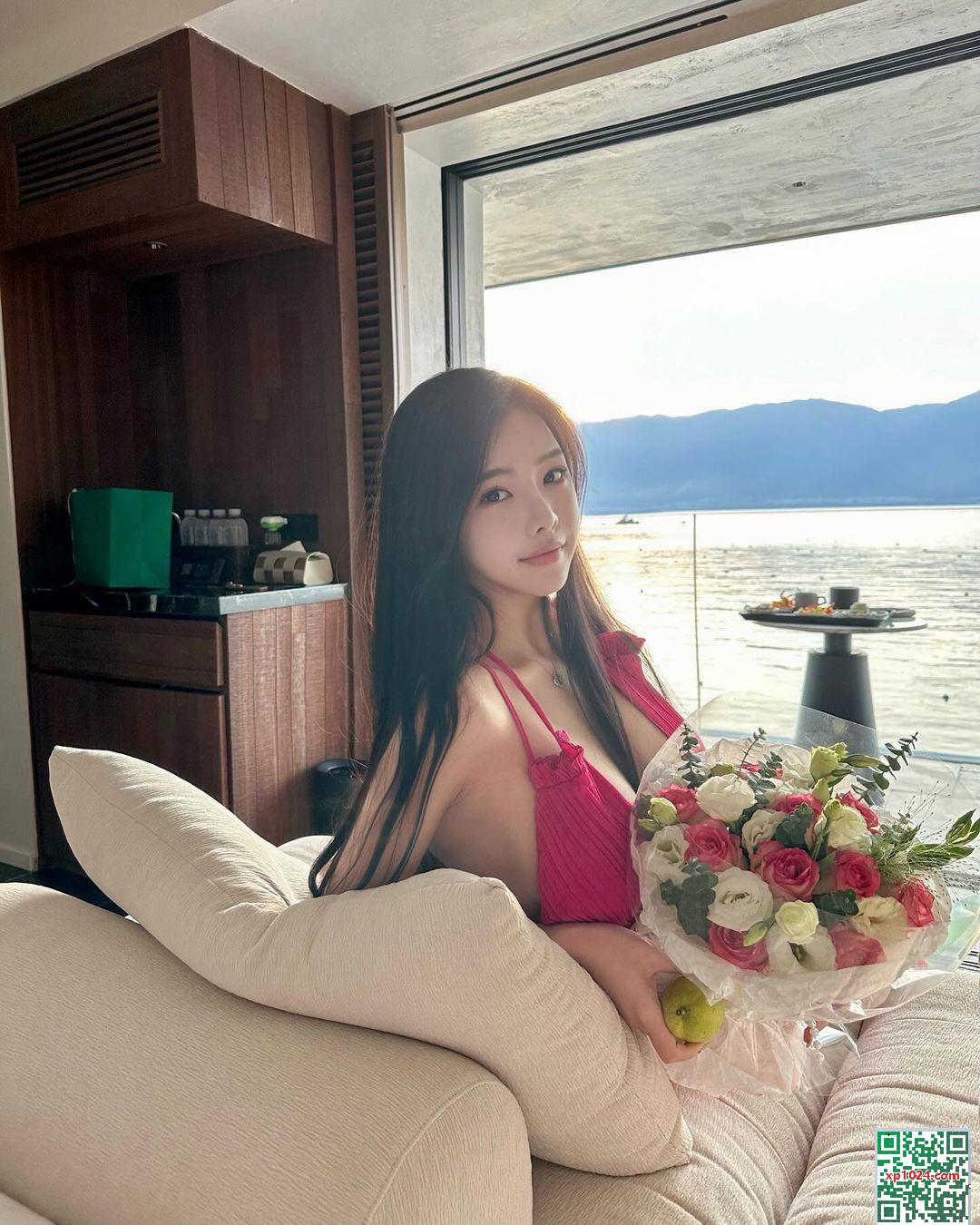 “Soooxiiy” ​​Half-Ball siêu khổng lồ đã phá vỡ đồ lót! (40p) - Ảnh 15