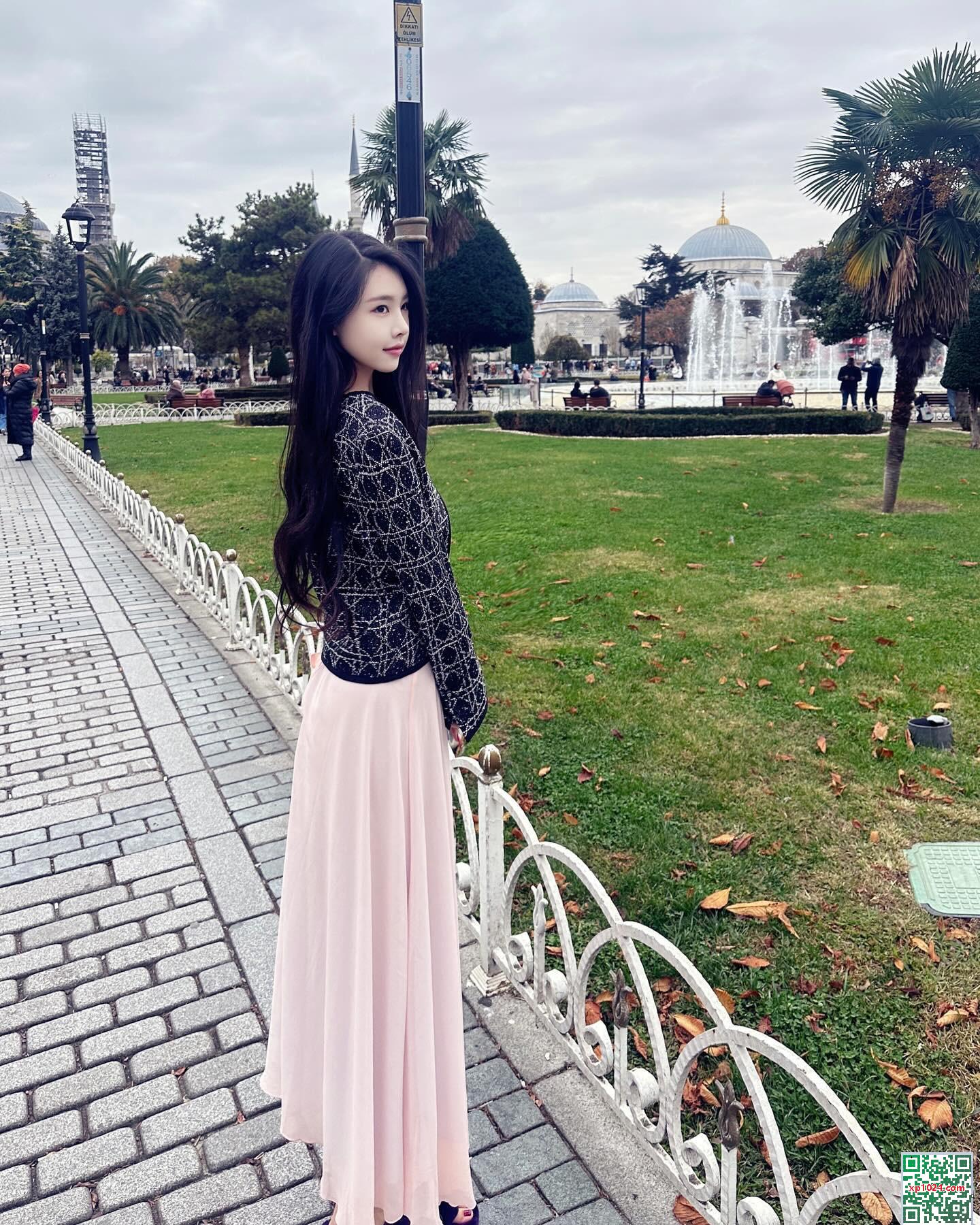 “Soooxiiy” ​​Half-Ball siêu khổng lồ đã phá vỡ đồ lót! (40p) - Ảnh 8