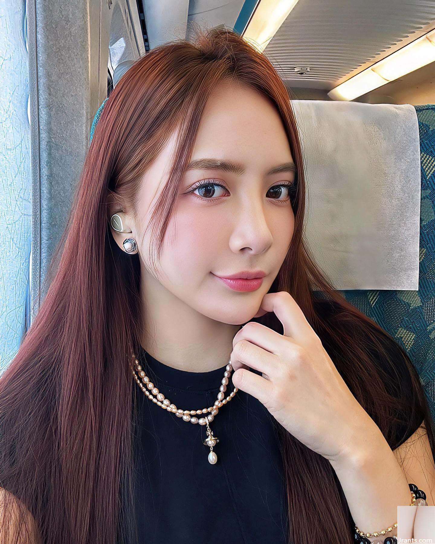 “Marina” đôi chân nóng bỏng và xinh đẹp thể hiện cơ thể cô ấy và không thể che giấu sự phấn khích của cô ấy (11p)