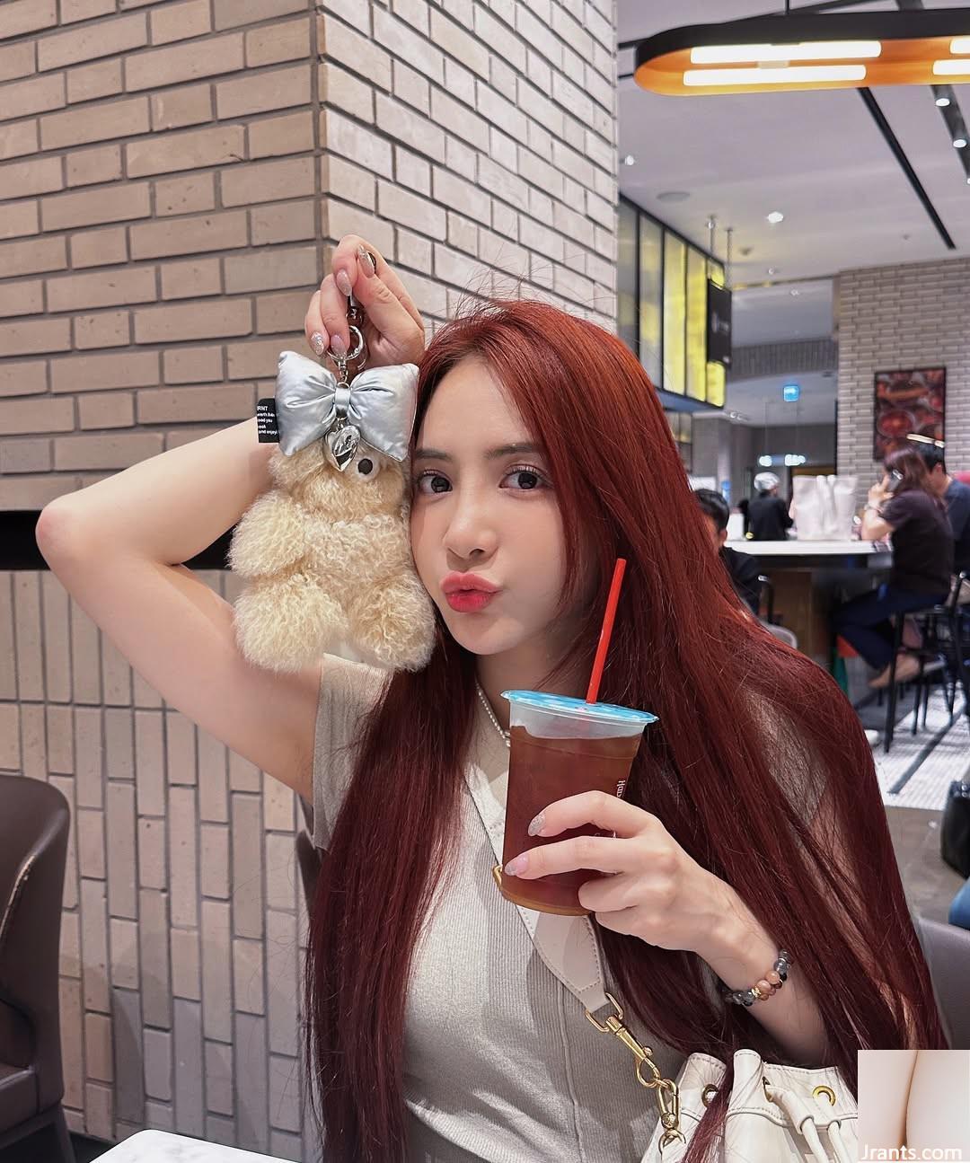 “Marina” đôi chân nóng bỏng và xinh đẹp thể hiện cơ thể cô ấy và không thể che giấu sự phấn khích của cô ấy (11p) - Ảnh 4