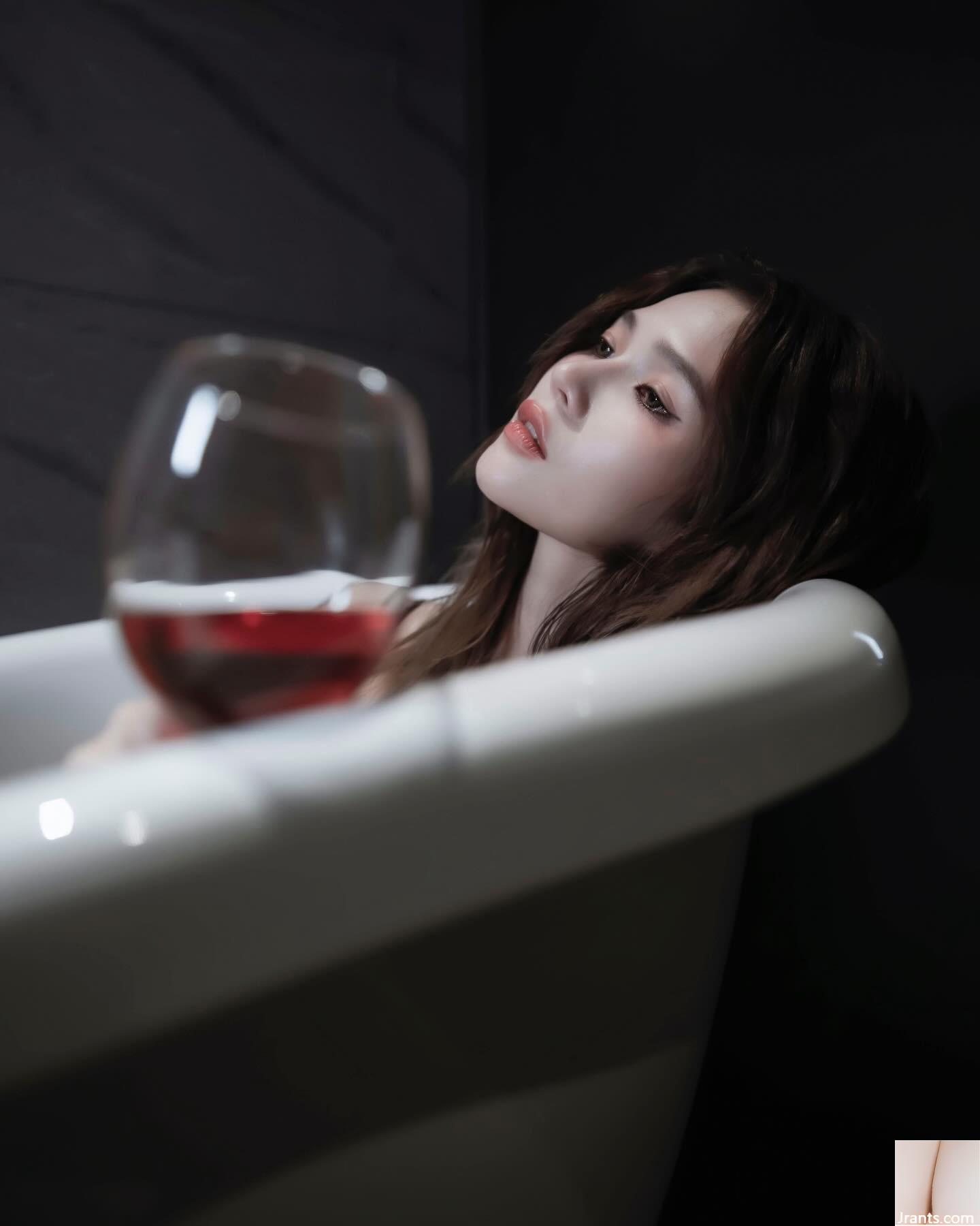 Cô gái mắt to với khuôn mặt ngọt ngào “Chị Kobayashi” (20p) - Ảnh 5