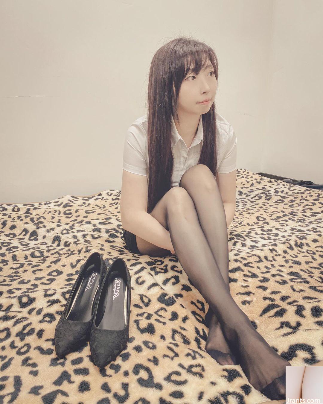 “Yu Xuanxuan” Nó nóng đến nỗi cả ngọt ngào và gợi cảm đều được kết hợp với phần thân trên (20p) - Ảnh 15