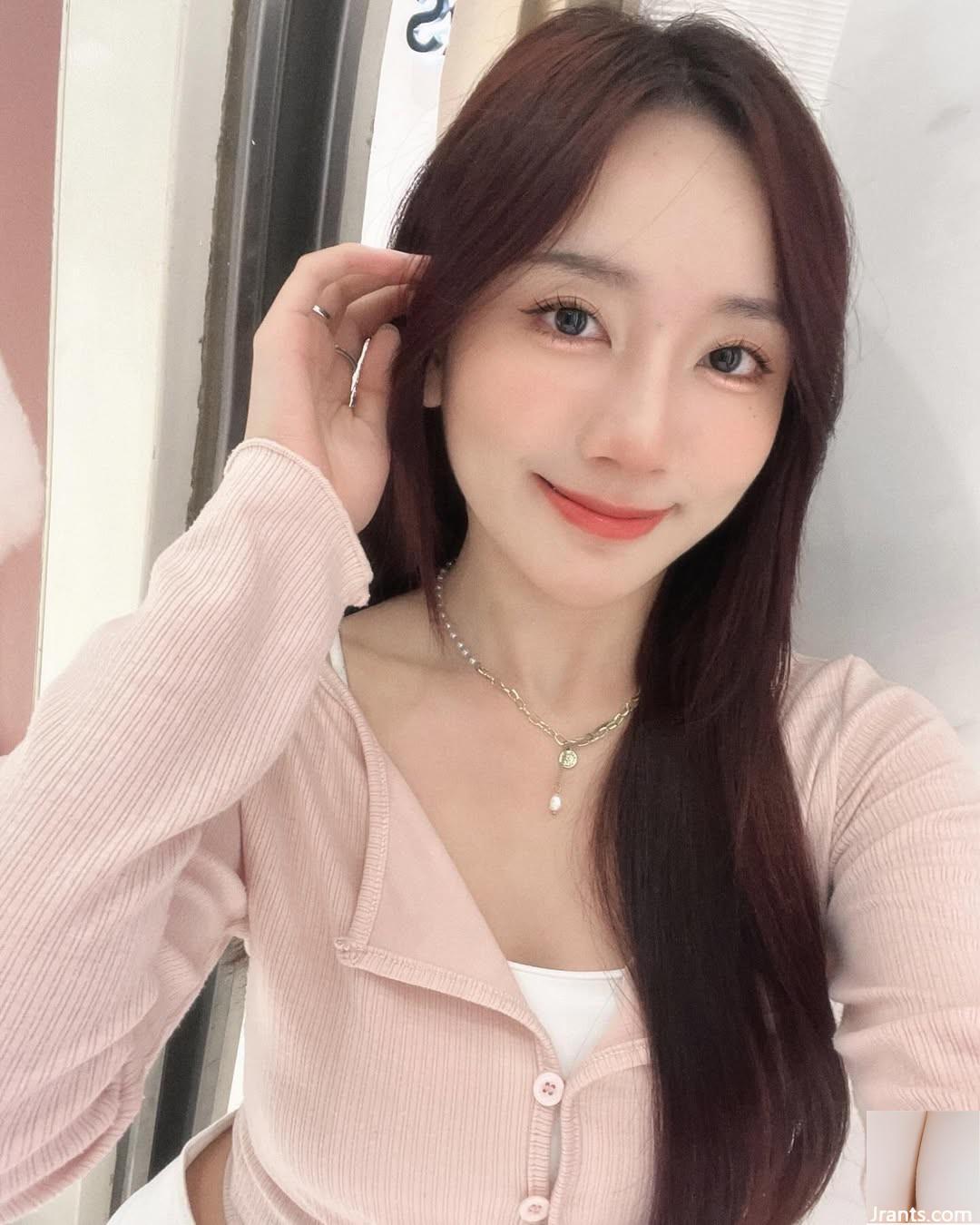 Cô gái trẻ chân dài “Pei Pei - Ảnh 19