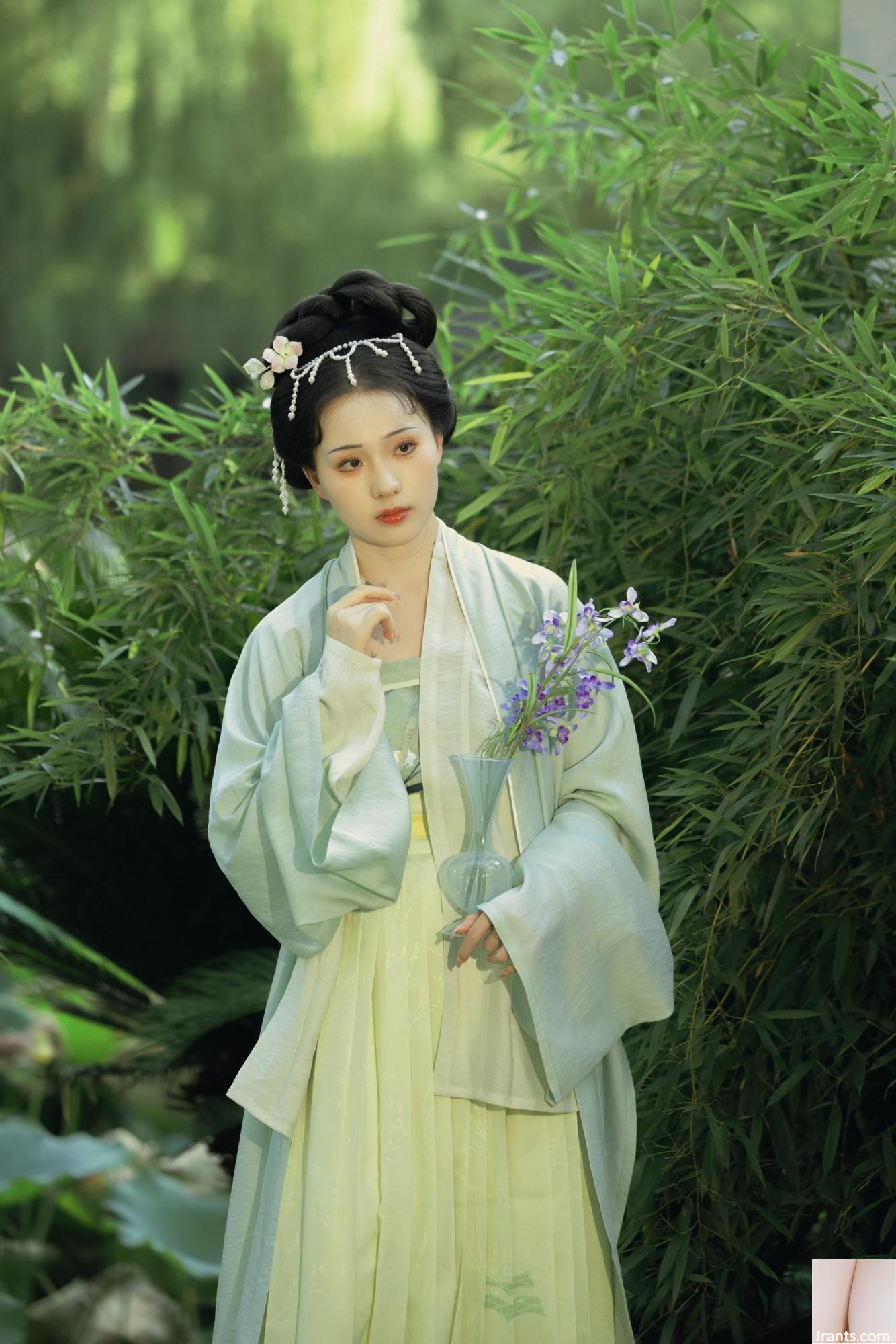 Quay lại Zhou Fang Jiajia (22p) - Ảnh 7