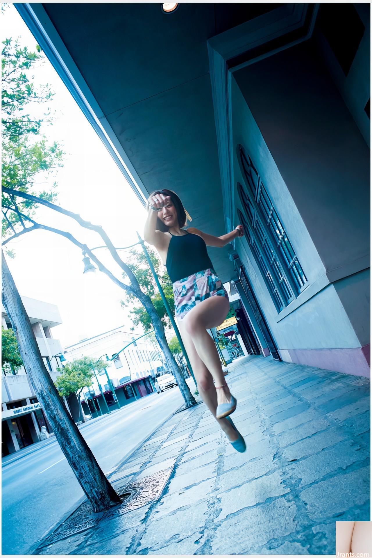 (Suzumoto Yumi) Bộ ngực tròn sắp khoe thân trên bầu trời (32p) - Ảnh 6