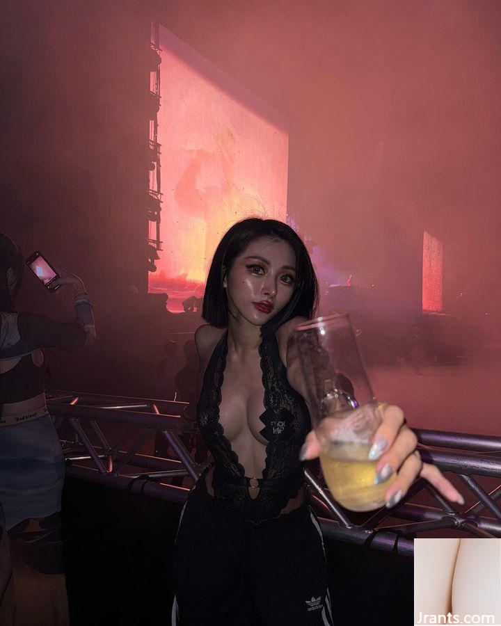 Nụ cười đặc trưng thật ngọt ngào. “Red-Eye Daji” sẽ quyến rũ trái tim bạn chỉ bằng một cái nhìn (23p) - Ảnh 13