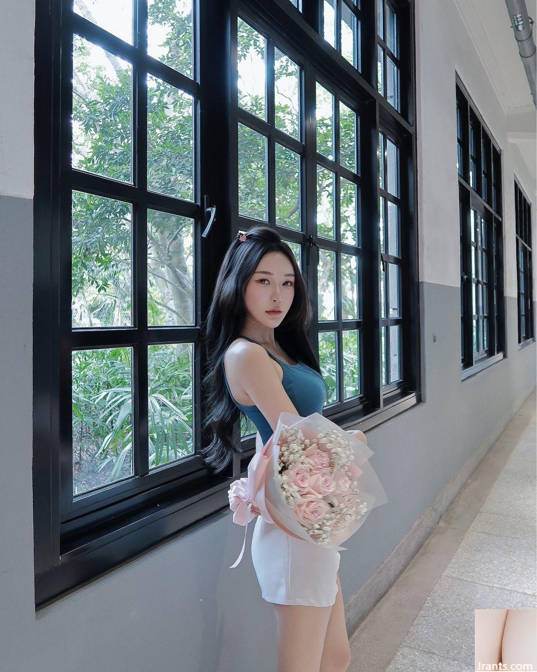 “Rắc rối nhỏ của bạn là bán những cây bút mỏng” Hidden tròn và bộ ngực đẹp (23p) - Ảnh 8