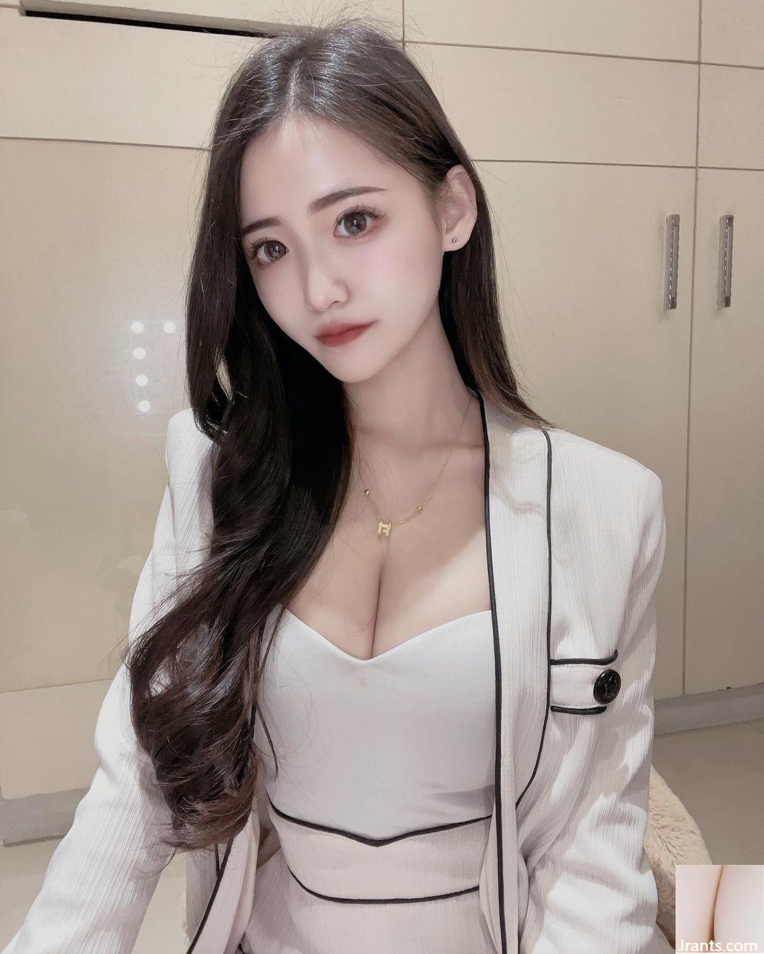 Phù hợp hoàn hảo “Da” cho tính khí và nụ cười và cơ thể trắng (24p) - Ảnh 8