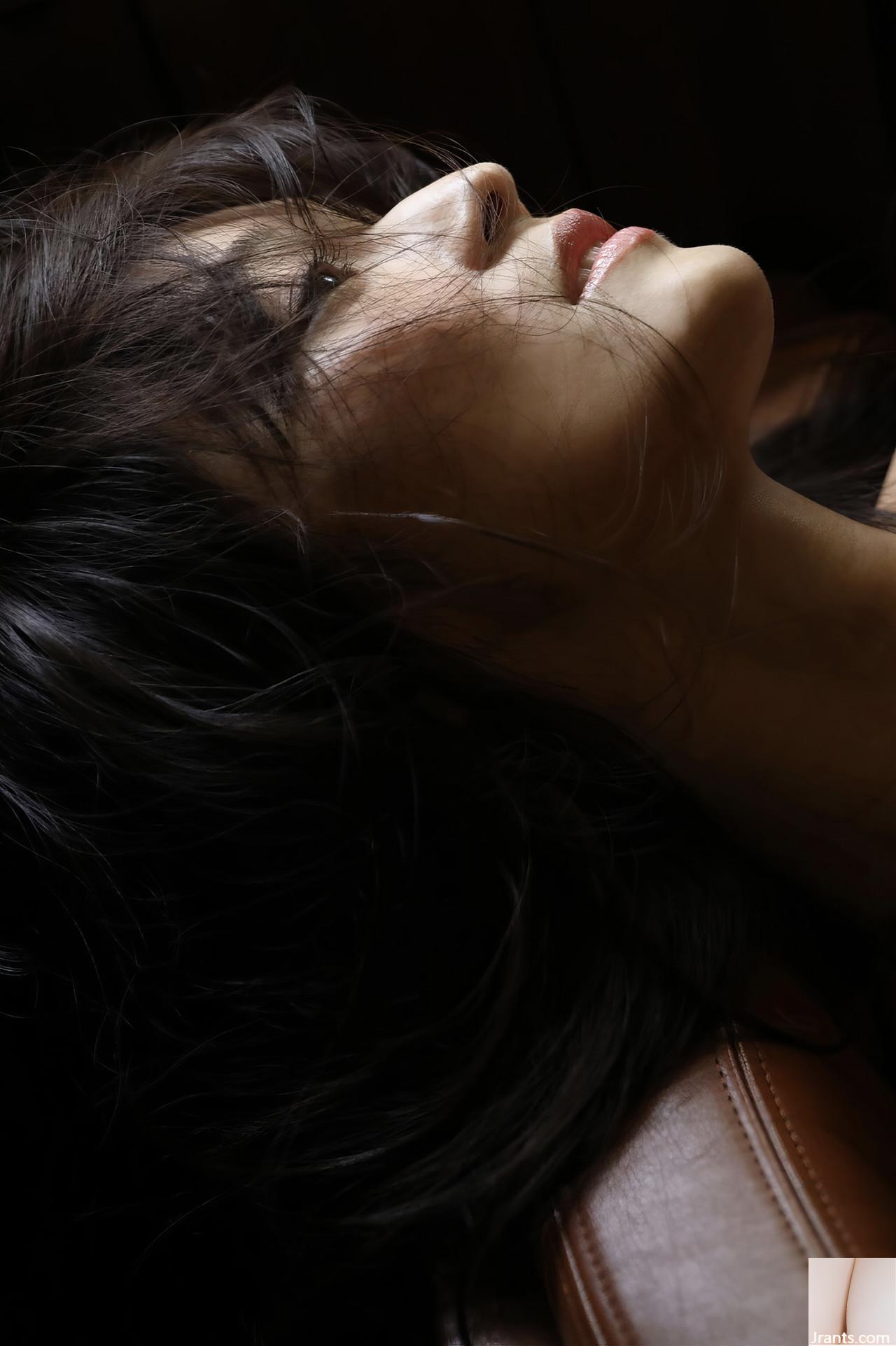 (Yumi Higashino) Cơ thể săn chắc và đẹp đẽ, đối xứng và toàn thân toát - Ảnh 13