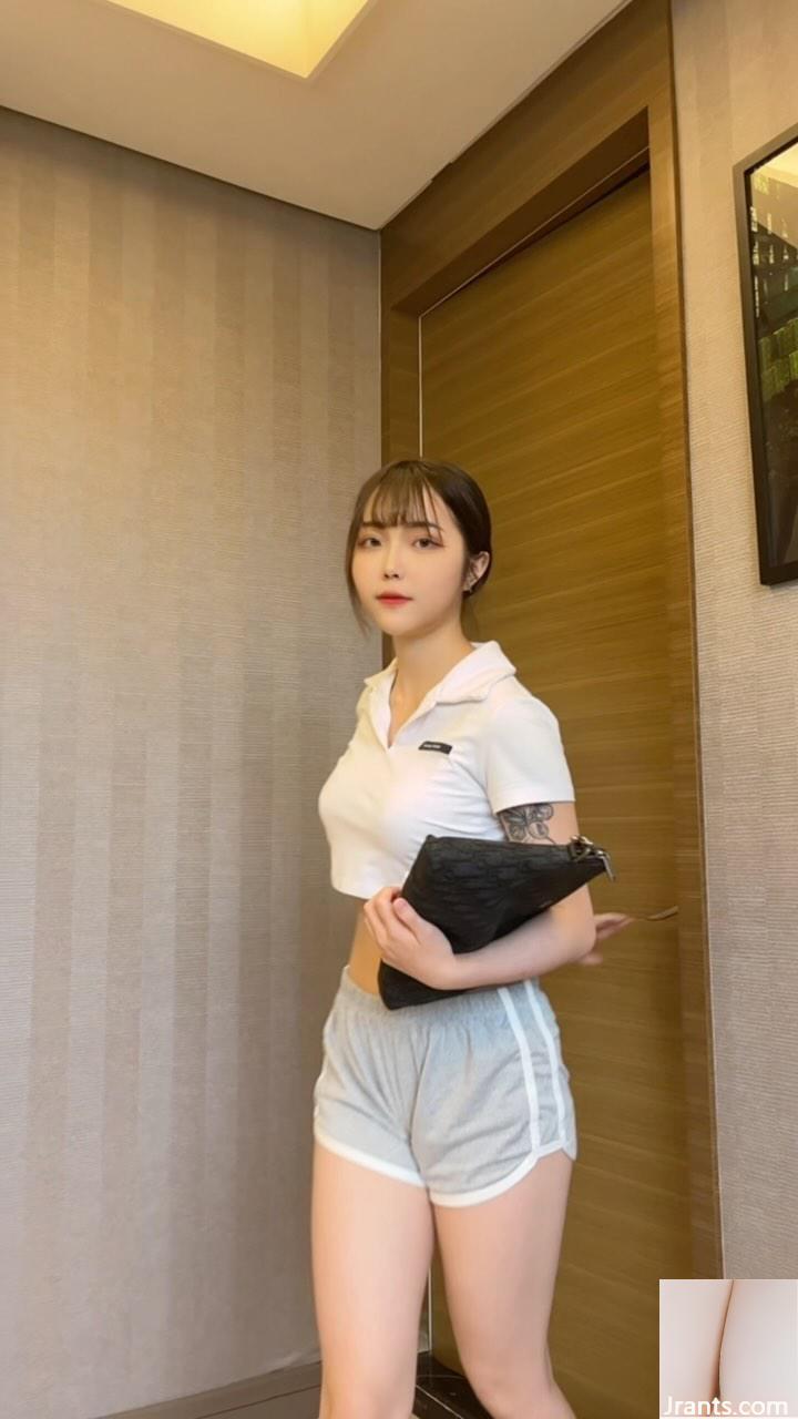 Đồ lót hình nửa bóng siêu khổng lồ “Xiao Xiao” có một con số Ecstasy (20p) - Ảnh 4