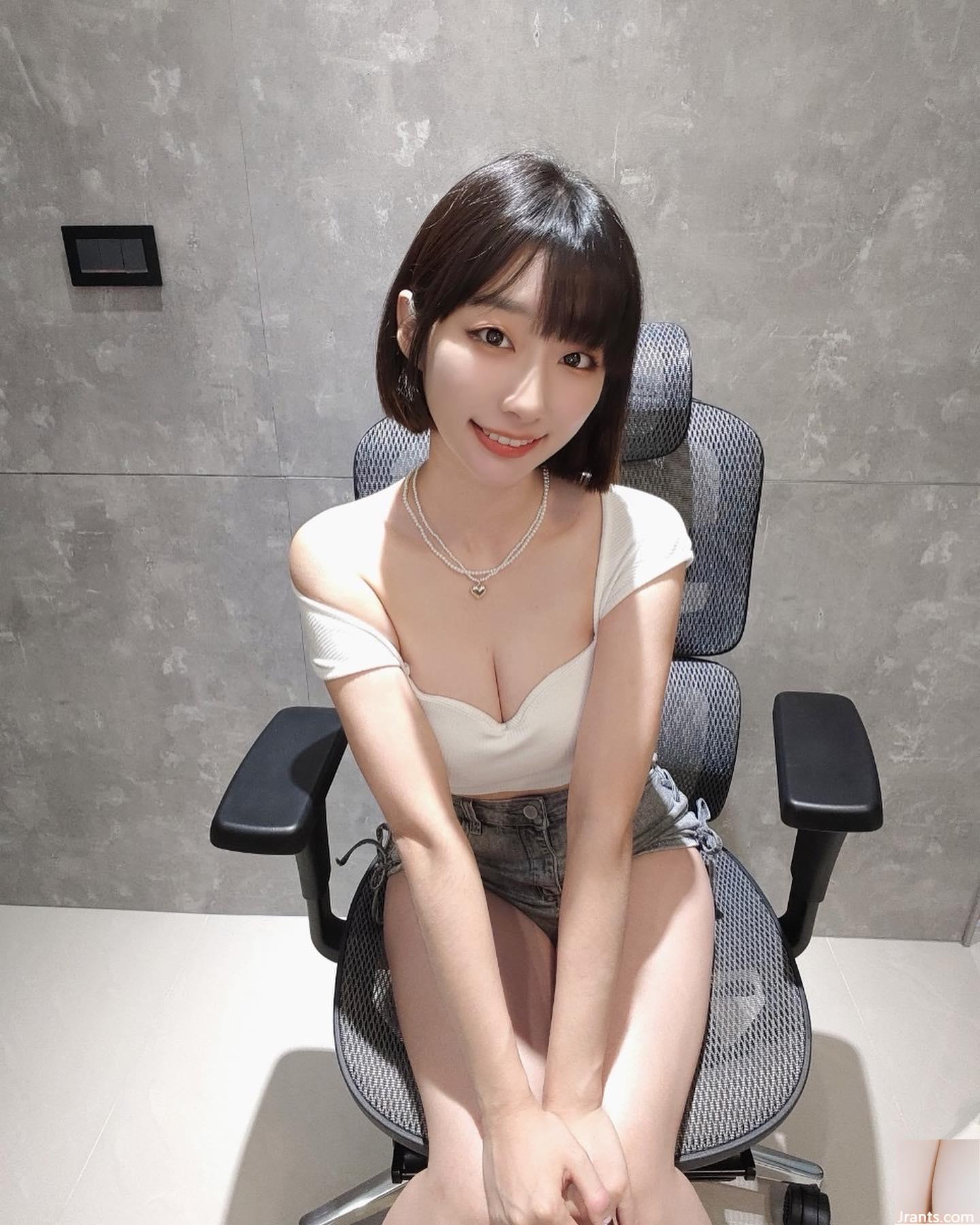 Cô gái xinh đẹp với đôi mắt điện “gạo cake_mibin” có bầu không khí ngọt ngào và đáng yêu (23p) - Ảnh 17