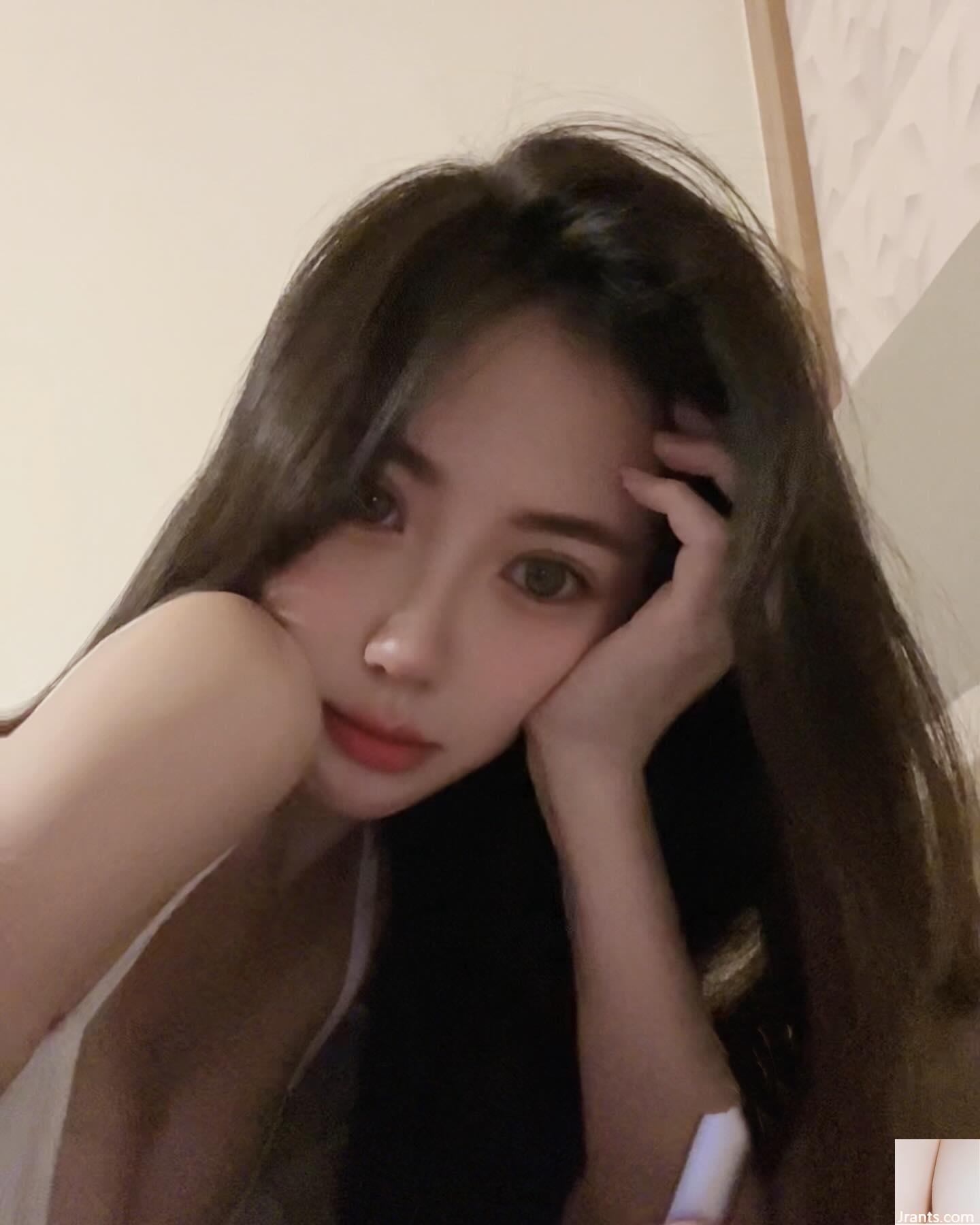 Người hâm mộ hét lên vì phạm lỗi “Yun” ngực cắt thấp thực sự hoàn hảo (18p) - Ảnh 4