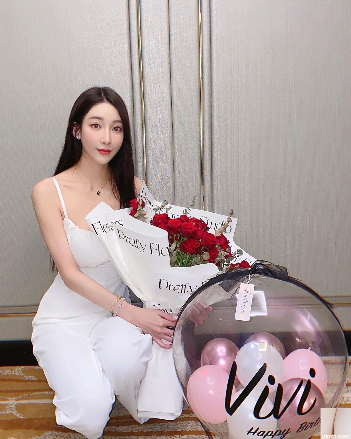 Trang phục “Vivi” gợi cảm và rực rỡ làm cho cư dân mạng nóng bỏng (22p) - Ảnh 11