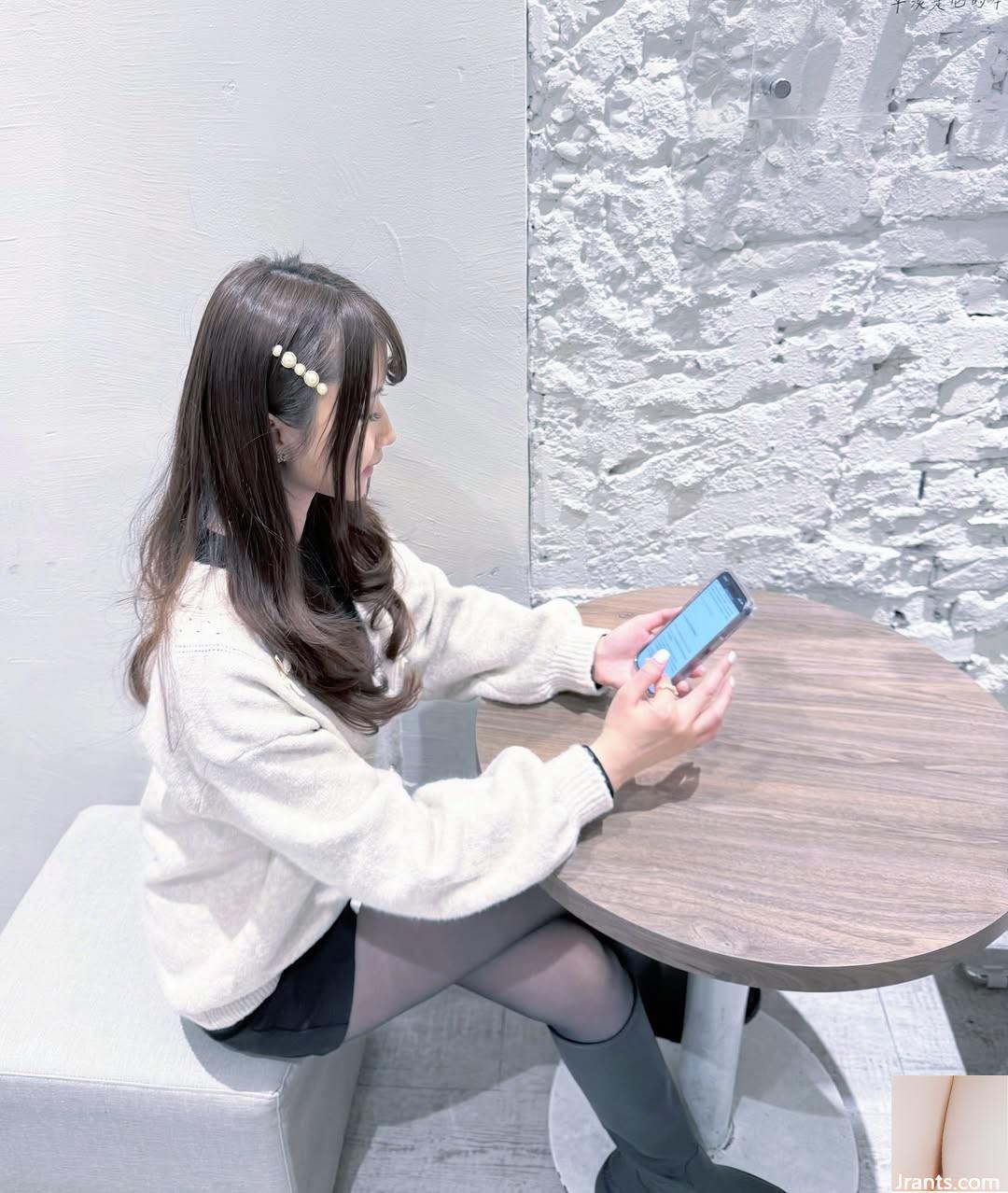 Đường cong vú tròn “Emily” Đường cong gợi cảm rất hấp dẫn! (19p) - Ảnh 13