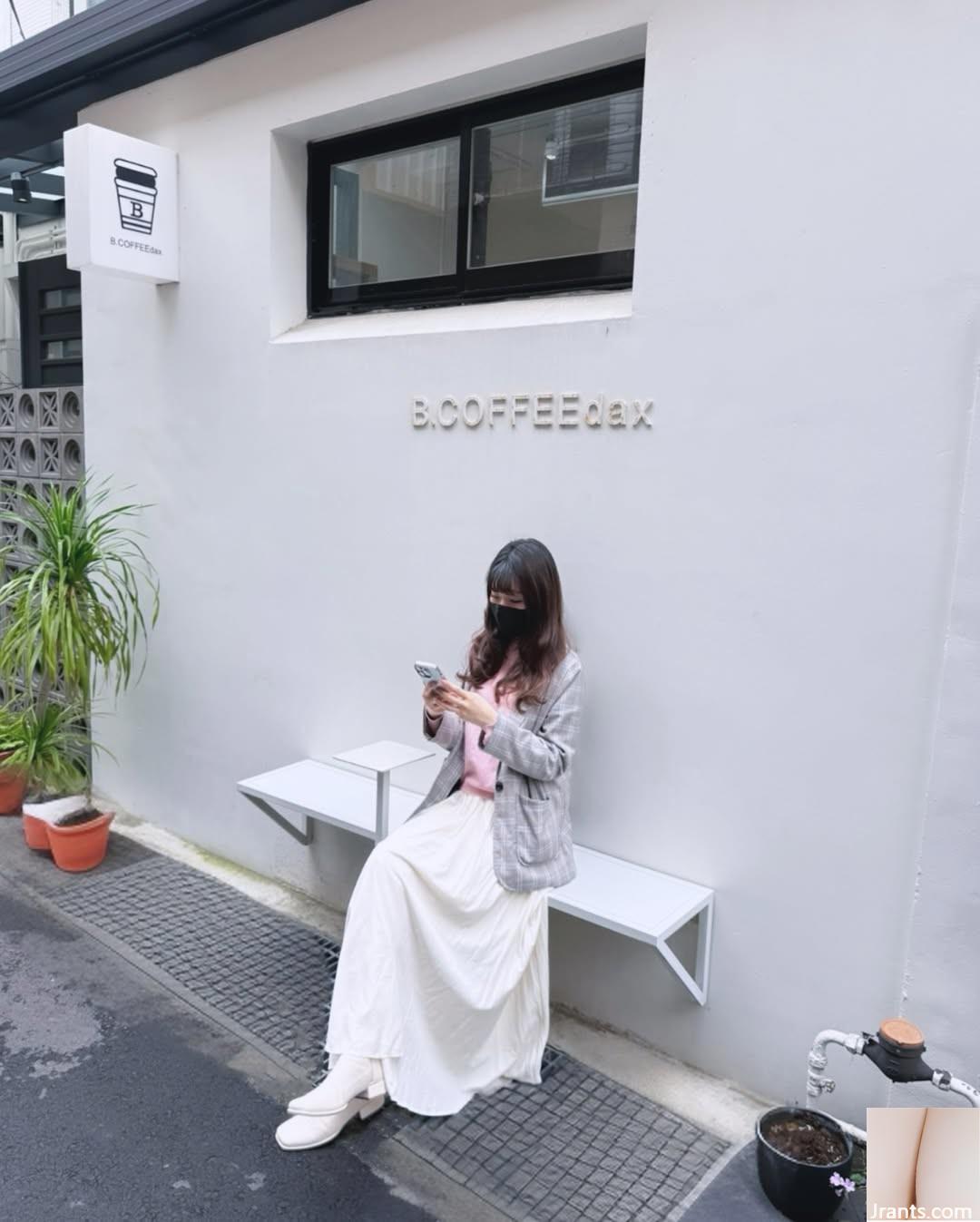 Đường cong vú tròn “Emily” Đường cong gợi cảm rất hấp dẫn! (19p) - Ảnh 15