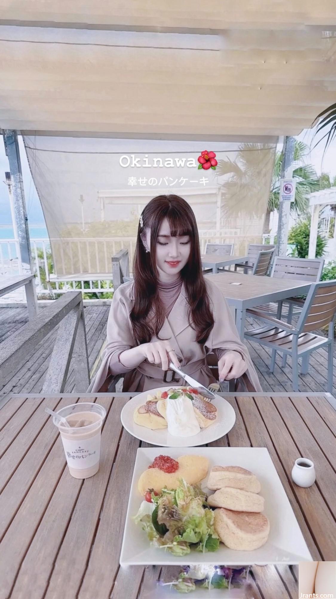 Đường cong vú tròn “Emily” Đường cong gợi cảm rất hấp dẫn! (19p) - Ảnh 3