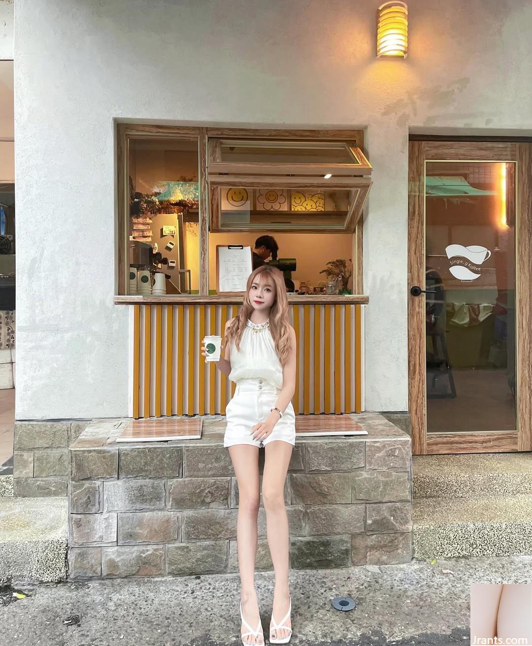 Bộ ngực tròn và xinh đẹp “Huahua” có ngoại hình ngọt ngào và siêu quyến rũ khi mỉm cười (21p) - Ảnh 5