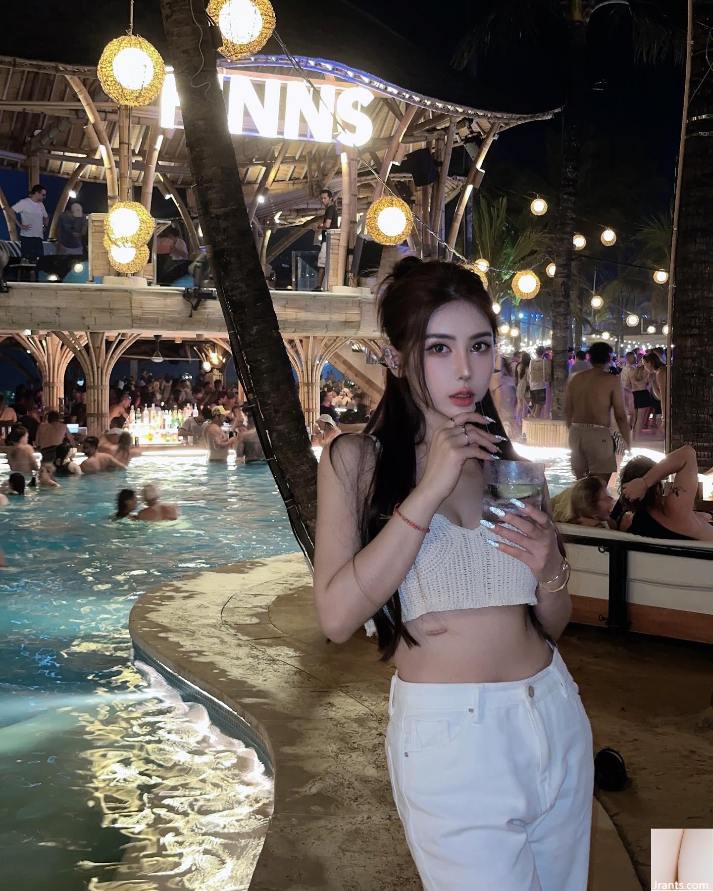 Nụ cười thiên thần “Cai Cai”, người có thể chịu được tất cả các loại bộ ngực nóng bỏng và đẹp đẽ (21p) - Ảnh 16