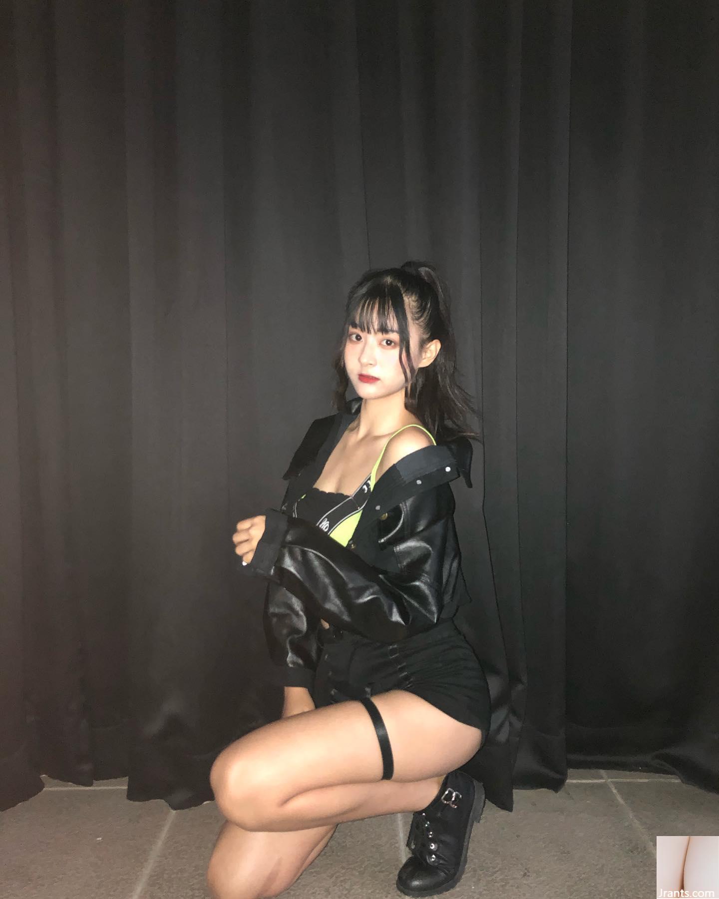 Đôi mắt ngây thơ “Yu Jiayi Angelene” đầy đủ đến nỗi nó sắp tràn ra với bộ ngực trắng và đẹp (14p) - Ảnh 14