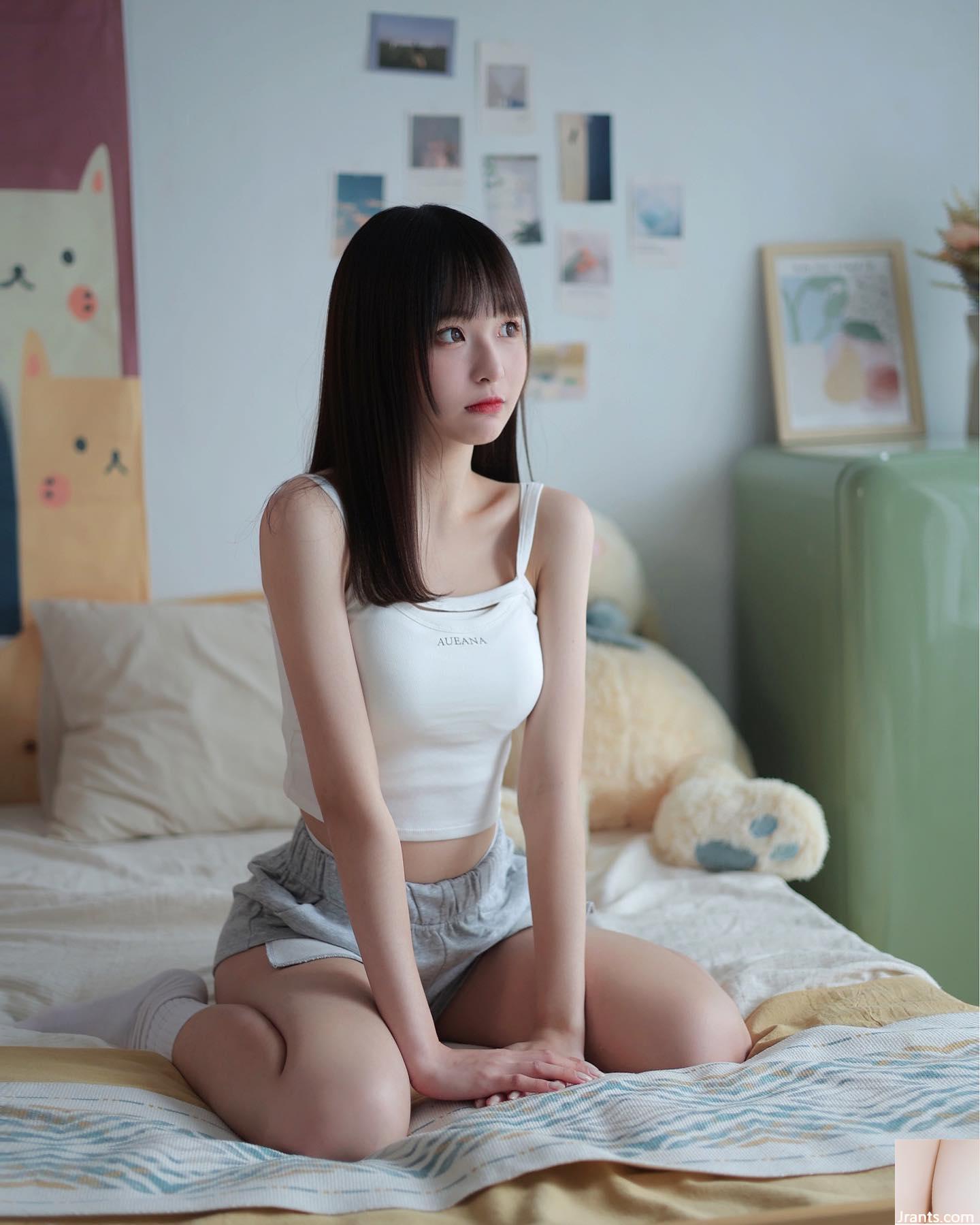 Tính khí thanh lịch đến nỗi “kẹo sữa Chen” cho thấy bộ ngực và khuôn mặt mềm mại và mềm mại của cô ấy cũng là siêu (18p) - Ảnh 3