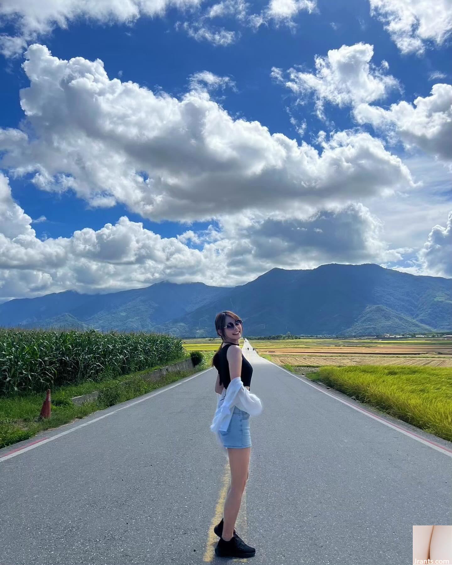 Hot Little Demon “Black Tea Ice Tea” Sexy Big Giải phóng - Ảnh 6