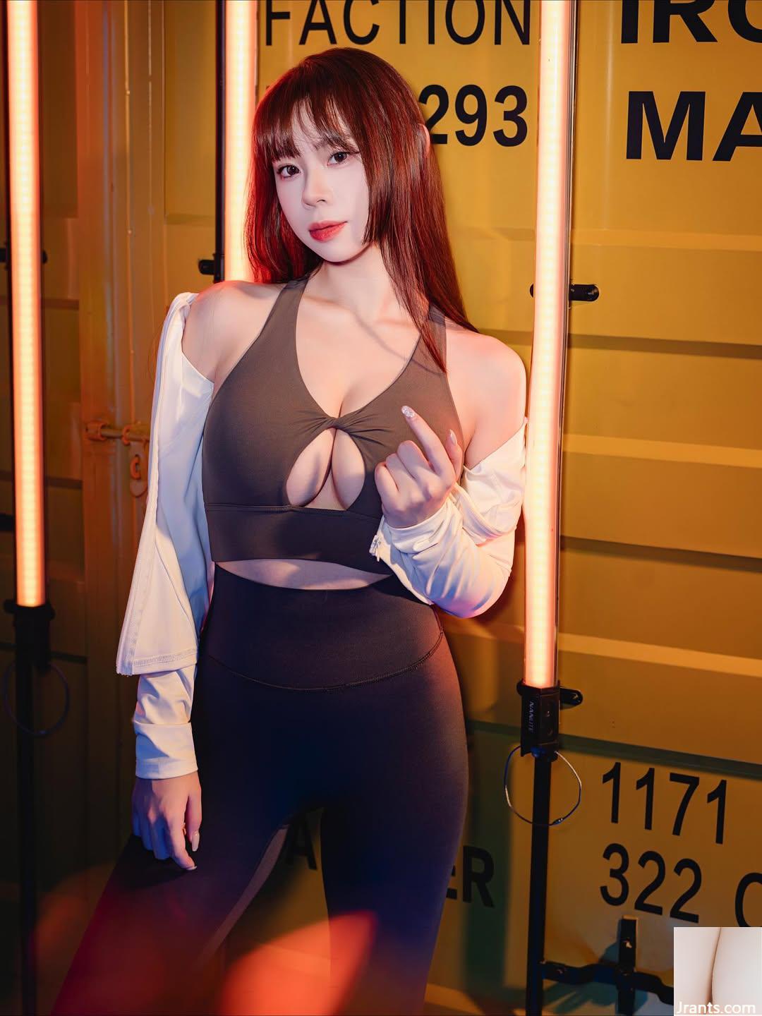 Vòng một đầy đặn của “Lee Sun-eun” khiến tim người nhìn thế nào cũng đập nhanh hơn (10P)