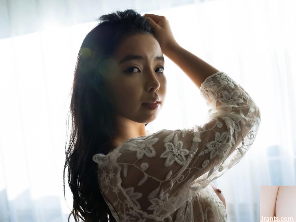 Hiiragi Saeko (Photobook) Photobook “Mãi mãi với bạn” (68 trang) - Ảnh 47