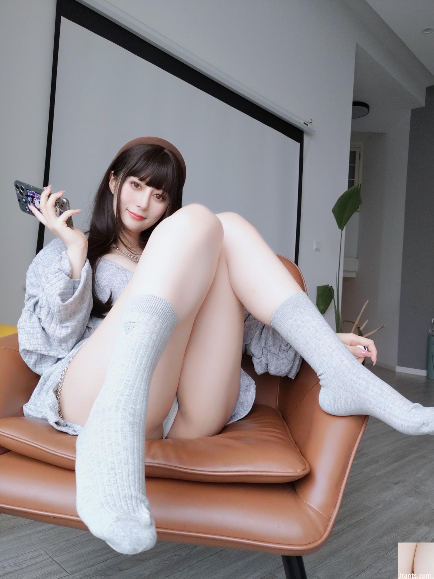 Bạc 81 – Bộ ngực mở gợi cảm (17p) - Ảnh 9