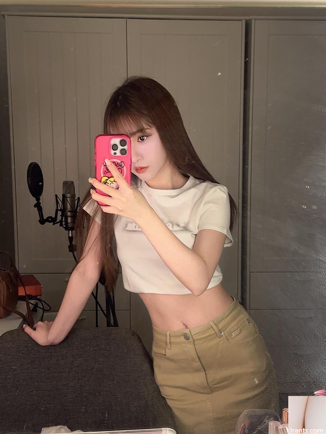 “Lucy” cởi mở, khoe dáng không chút ngại ngùng (10P) - Ảnh 3