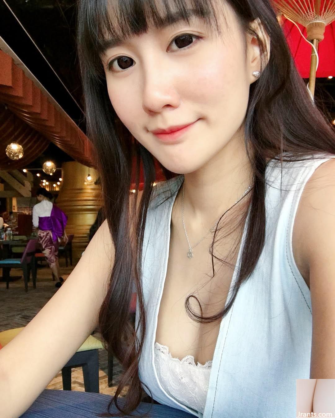 Vẻ đẹp nóng tính “Cherhsieh” có làn da trắng và mềm cho thấy sự cám dỗ của những quả bóng đôi (46p) - Ảnh 41