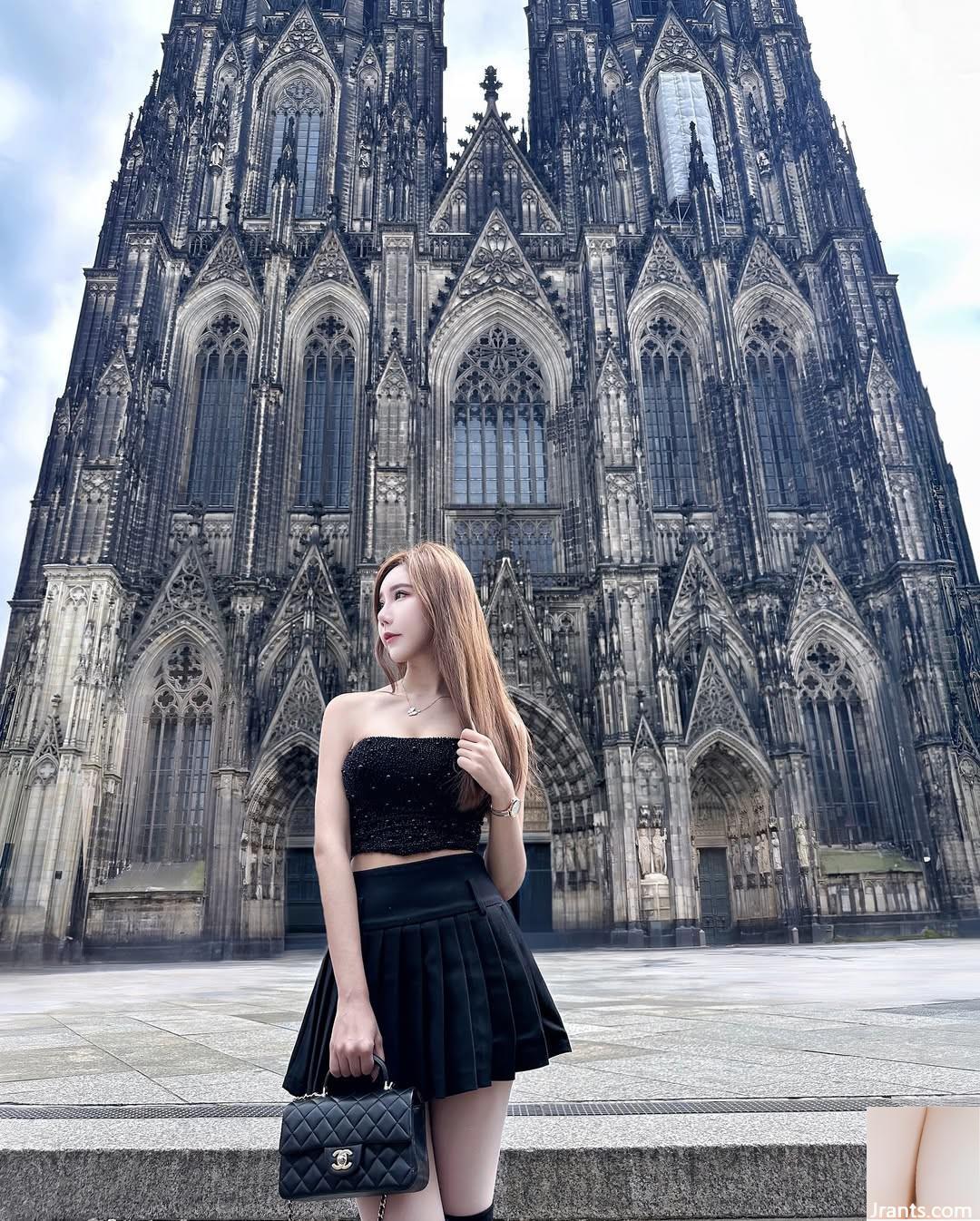 Tình dục và năng lượng quyến rũ liên tục “Ying” cơ thể nóng bị lộ (35p) - Ảnh 14