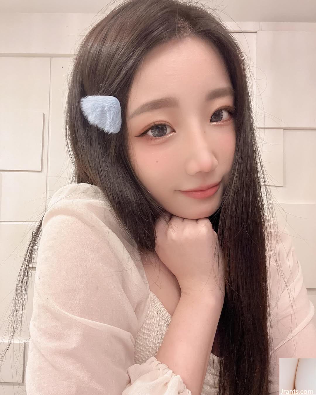 Cơ thể cong đều được gọi là “Ariel C.” - Ảnh 6