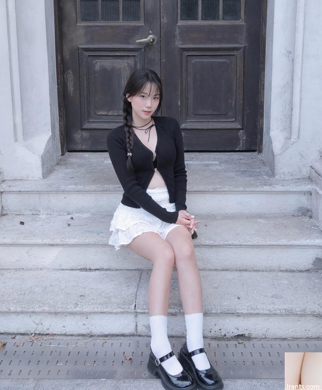 Khuôn mặt đẹp và dễ thương “thiếu niên” chụp ảnh chụp ảnh không giới hạn (28p) - Ảnh 12