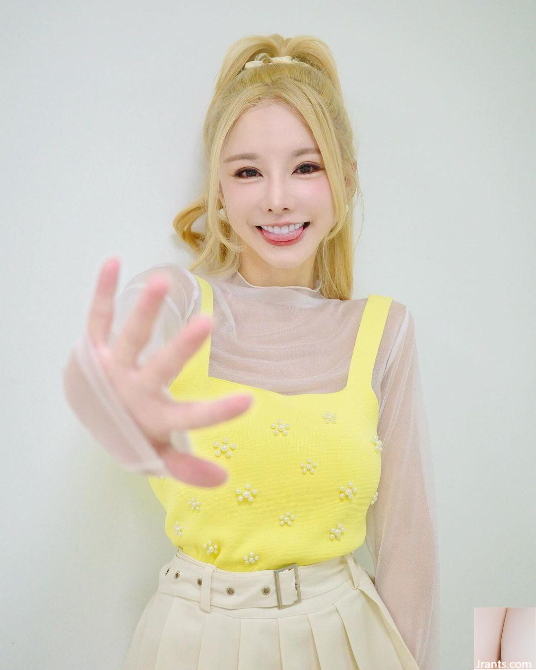 Nữ thần xinh đẹp “Wu Yixuan” đầy đủ và đầy xung quanh, quá dữ dội và quyến rũ trên máy ảnh (25p) - Ảnh 6