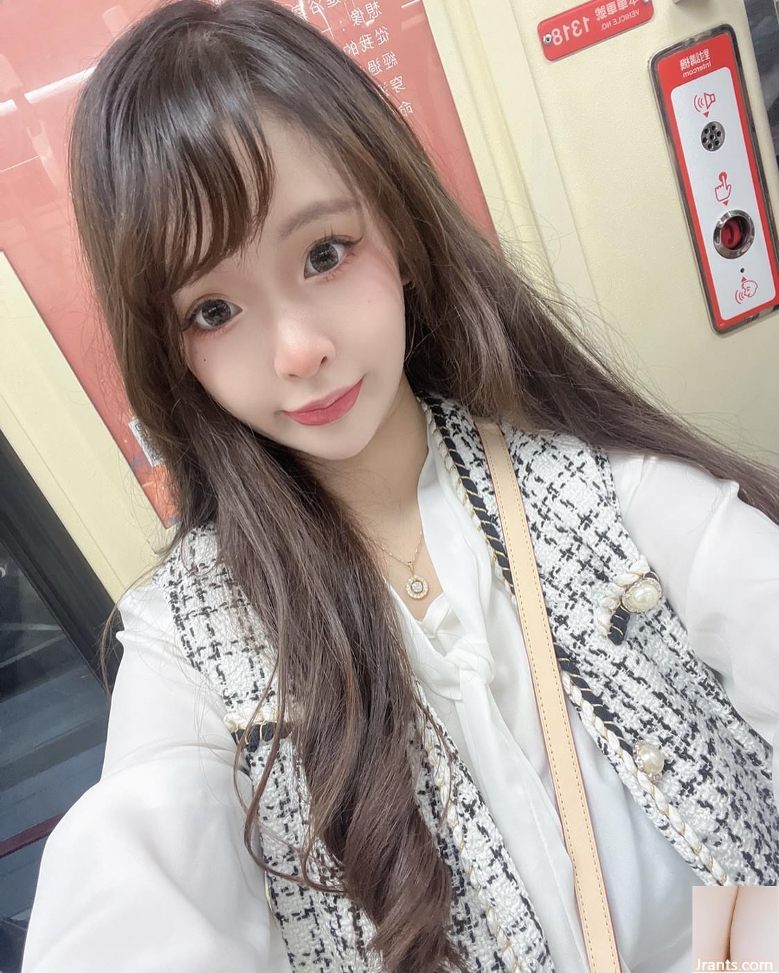 Cơ thể hoàn toàn cong và “Xiao Ying’er” có hình dạng vú đầy đủ và rất hấp dẫn (25p) - Ảnh 22