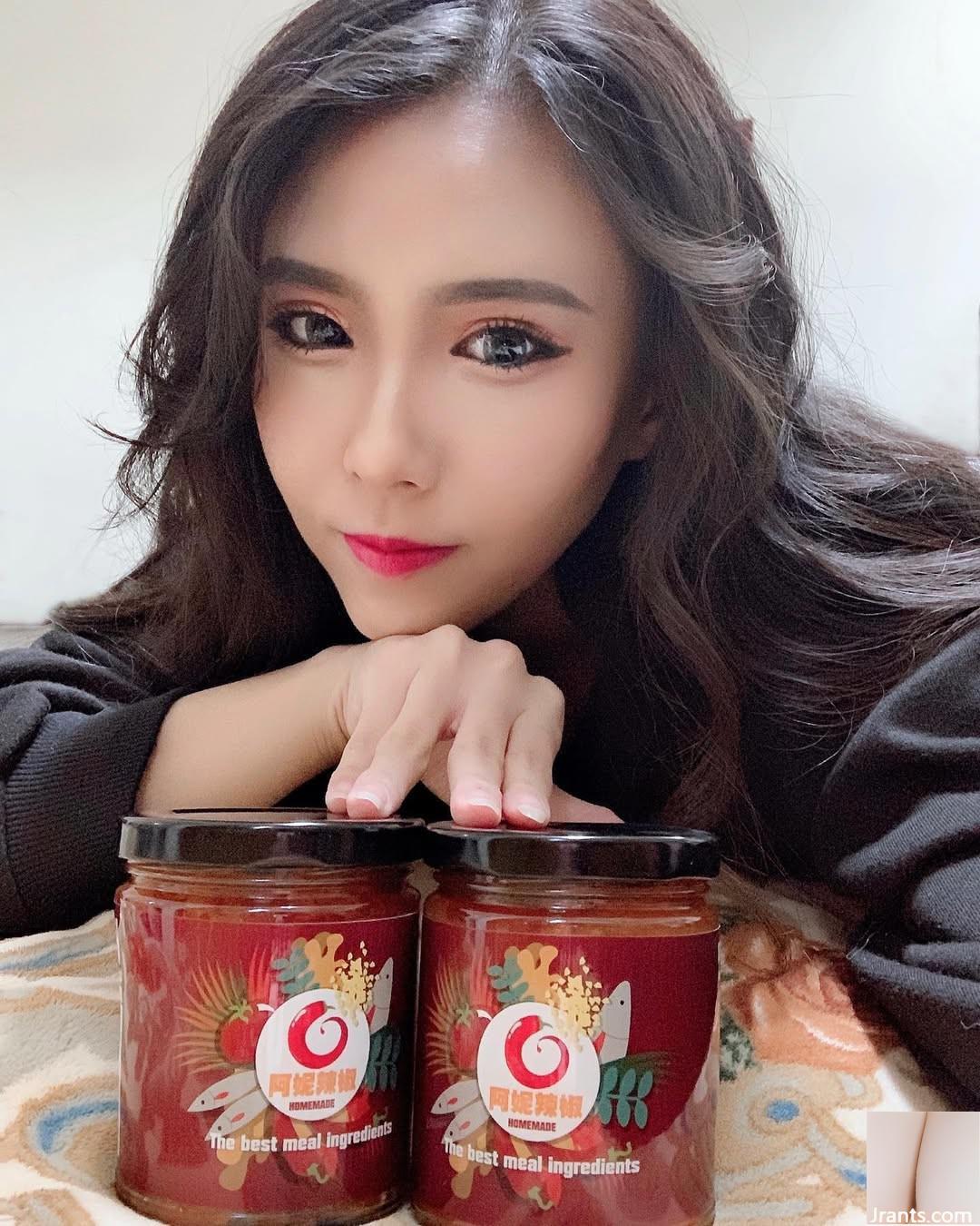 Vú to thấp “Glaze”, rãnh đầy đặn và sâu, đường cong gợi cảm và rạng ngời, không chê vào đâu được (26P) - Ảnh 10