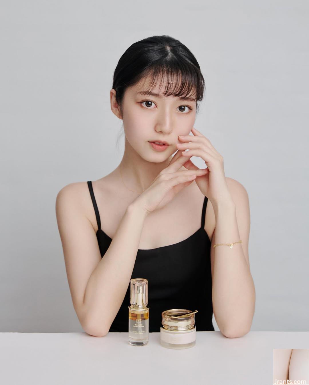 Những đường cong đẹp khiến người ta mê mẩn. “Long Weiwei” có nét mặt trong sáng và thanh tú (27P) - Ảnh 2