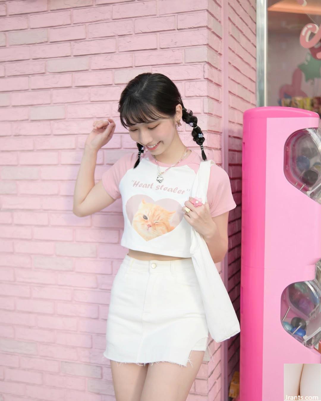 Những đường cong đẹp khiến người ta mê mẩn. “Long Weiwei” có nét mặt trong sáng và thanh tú (27P) - Ảnh 20