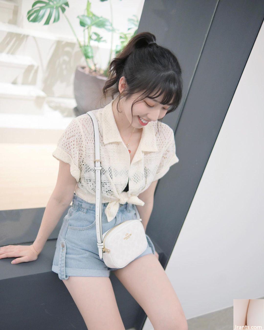 Những đường cong đẹp khiến người ta mê mẩn. “Long Weiwei” có nét mặt trong sáng và thanh tú (27P) - Ảnh 5