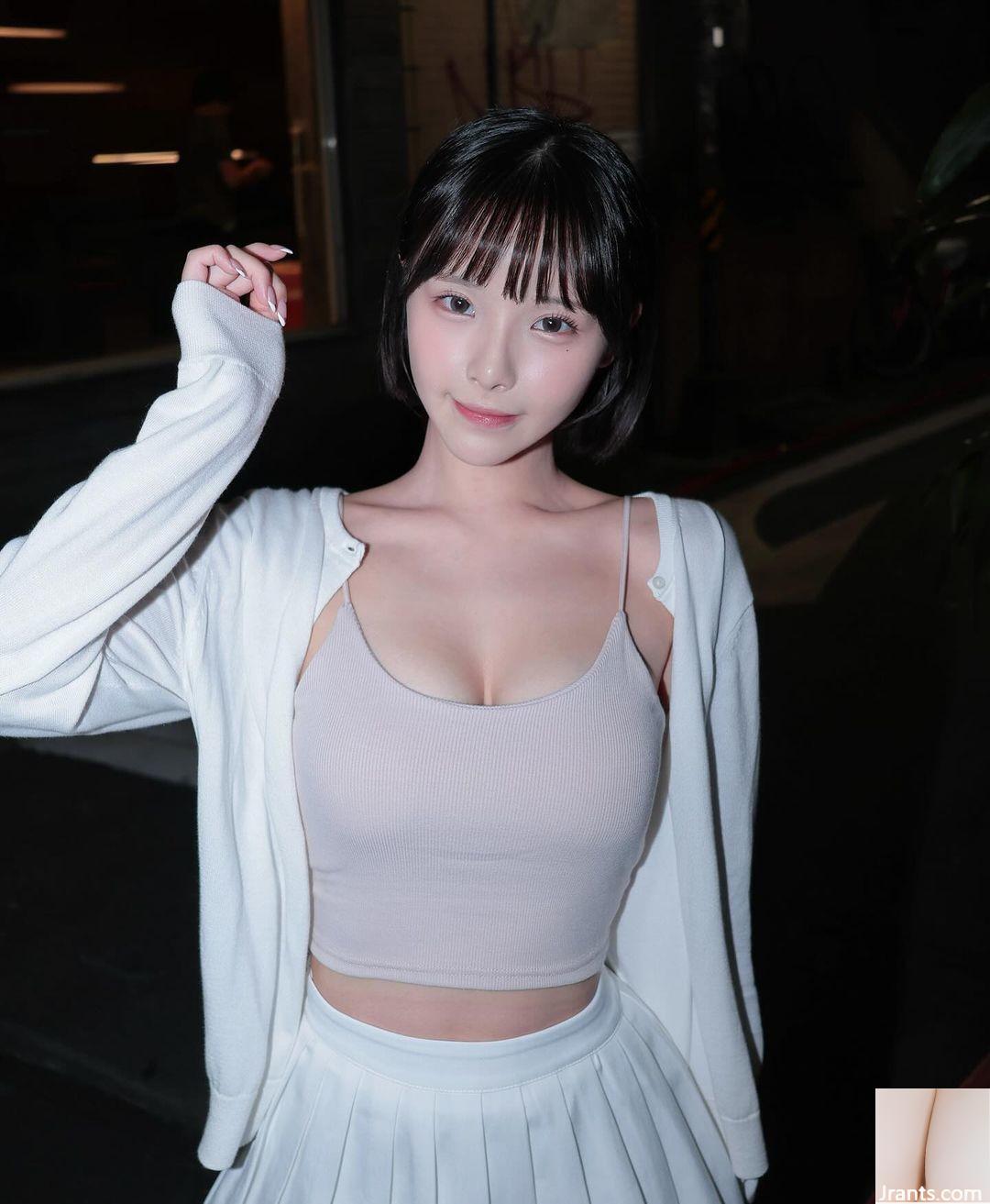 “Khuôn mặt cũng là sự cám dỗ cuối cùng của thân thịt màu (47p) Vicky. - Ảnh 13