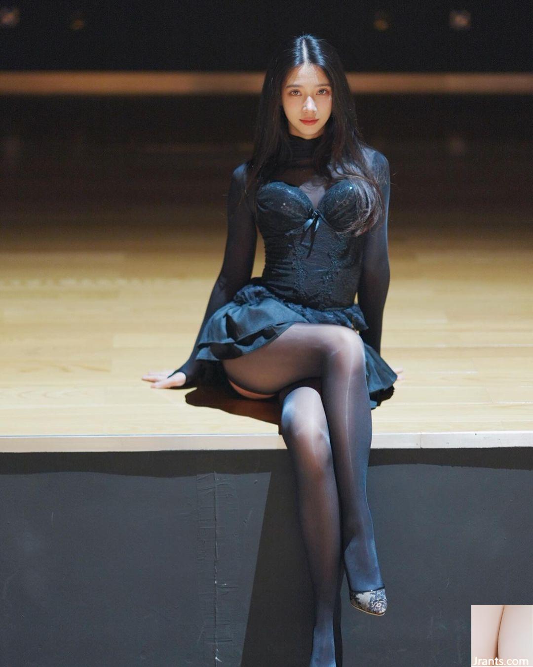 Thân hình nóng bỏng quyến rũ “Miko Ren” có vẻ ngoài ngọt ngào, ưa nhìn và thơm tho (31P) - Ảnh 3