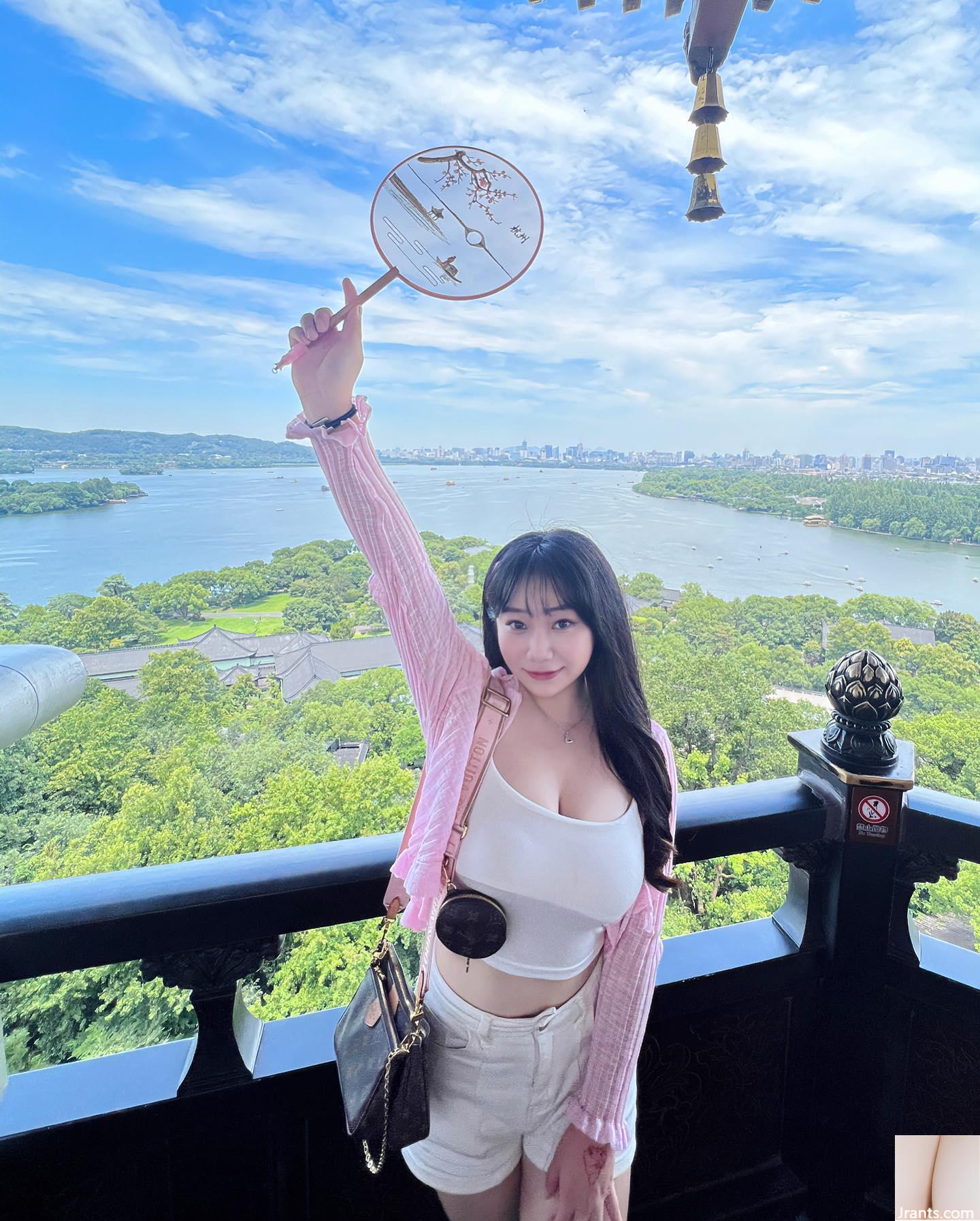 “Yonghan Kelly” xinh đẹp với bộ ngực tuyết dễ thương khoe vóc dáng bụ bẫm và nóng bỏng với chất lượng không chê vào đâu được (19P) - Ảnh 5