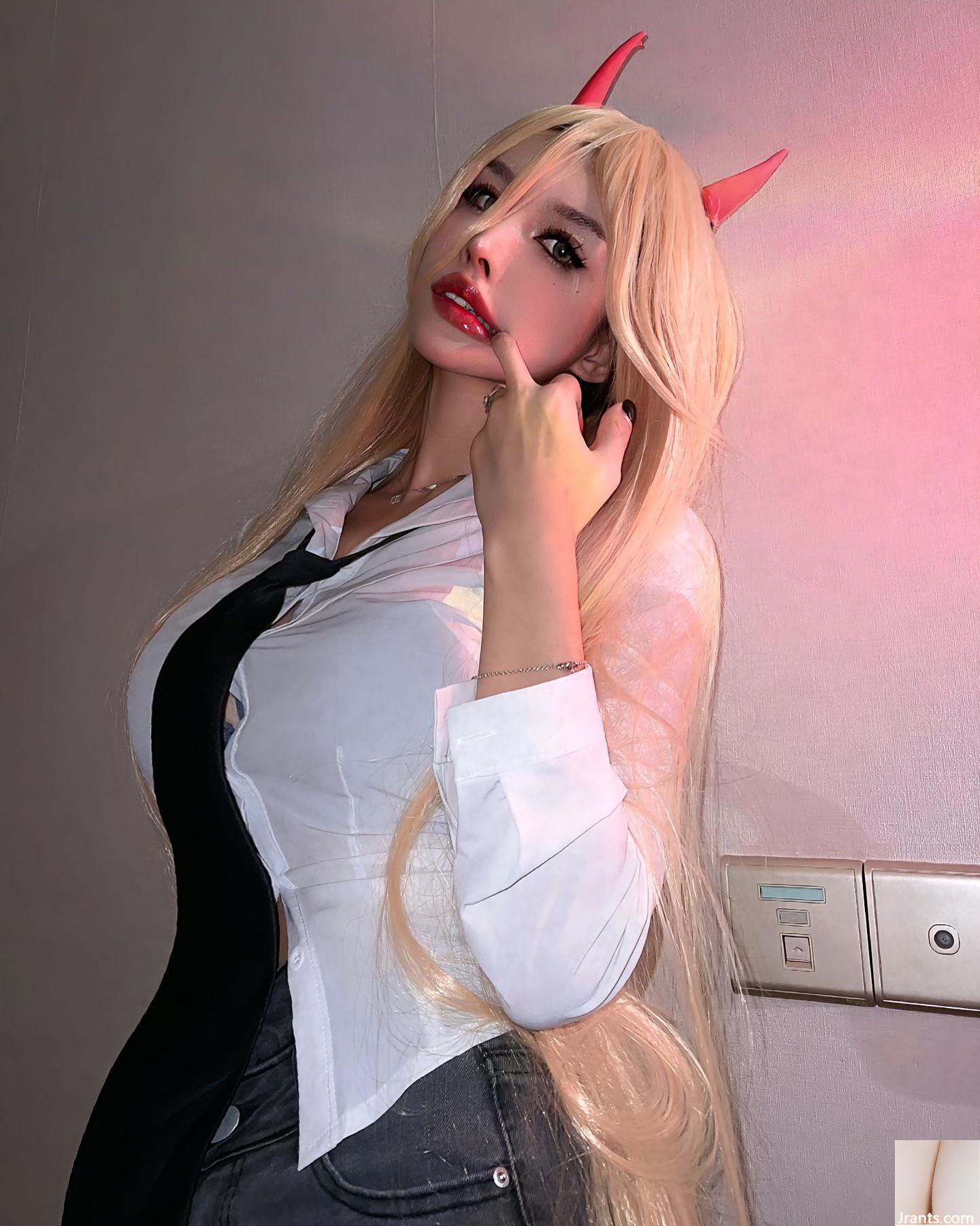 Vóc dáng chuẩn “Little Dodo”, đôi chân nóng bỏng và xinh đẹp đến mức ai cũng yêu mến (21P) - Ảnh 2