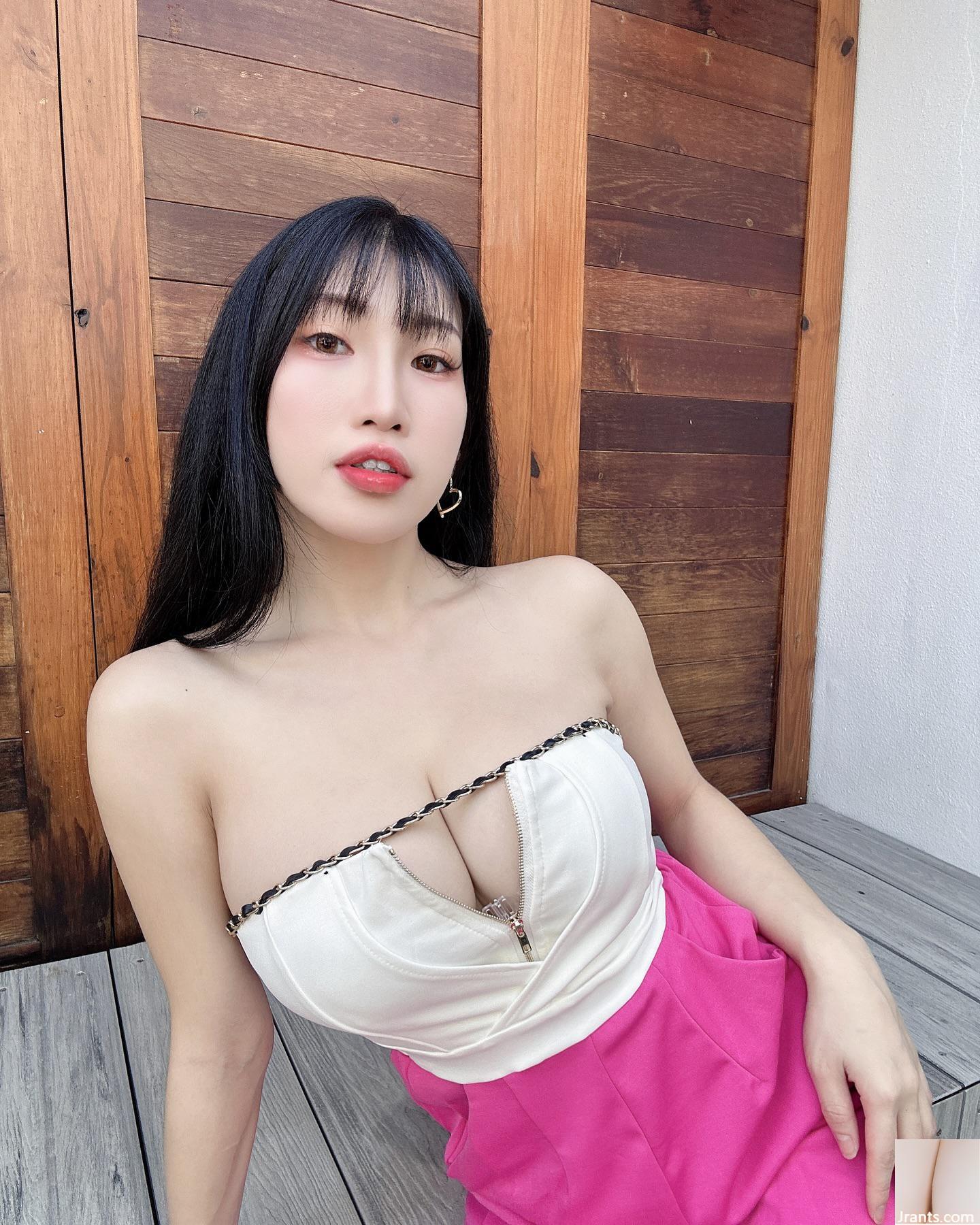 Người mẫu nóng bỏng tột đỉnh (Ariea2.0″ sở hữu đường cong quyến rũ dưới gương mặt nặng trĩu (17P) - Ảnh 2