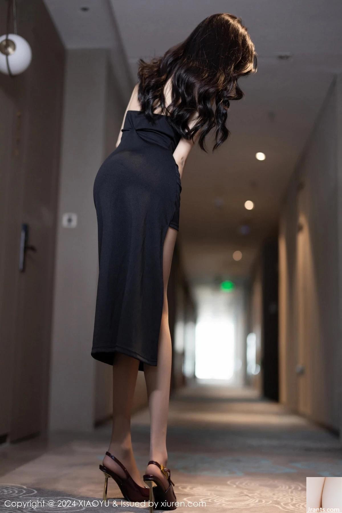 (XiaoYu) Vol.1212 Người mẫu Cheng Cheng Cheng váy lệch vai màu đen gợi cảm với đôi tất đen siêu mỏng khoe vóc dáng thon thả trong bộ ảnh quyến rũ (79P) - Ảnh 5