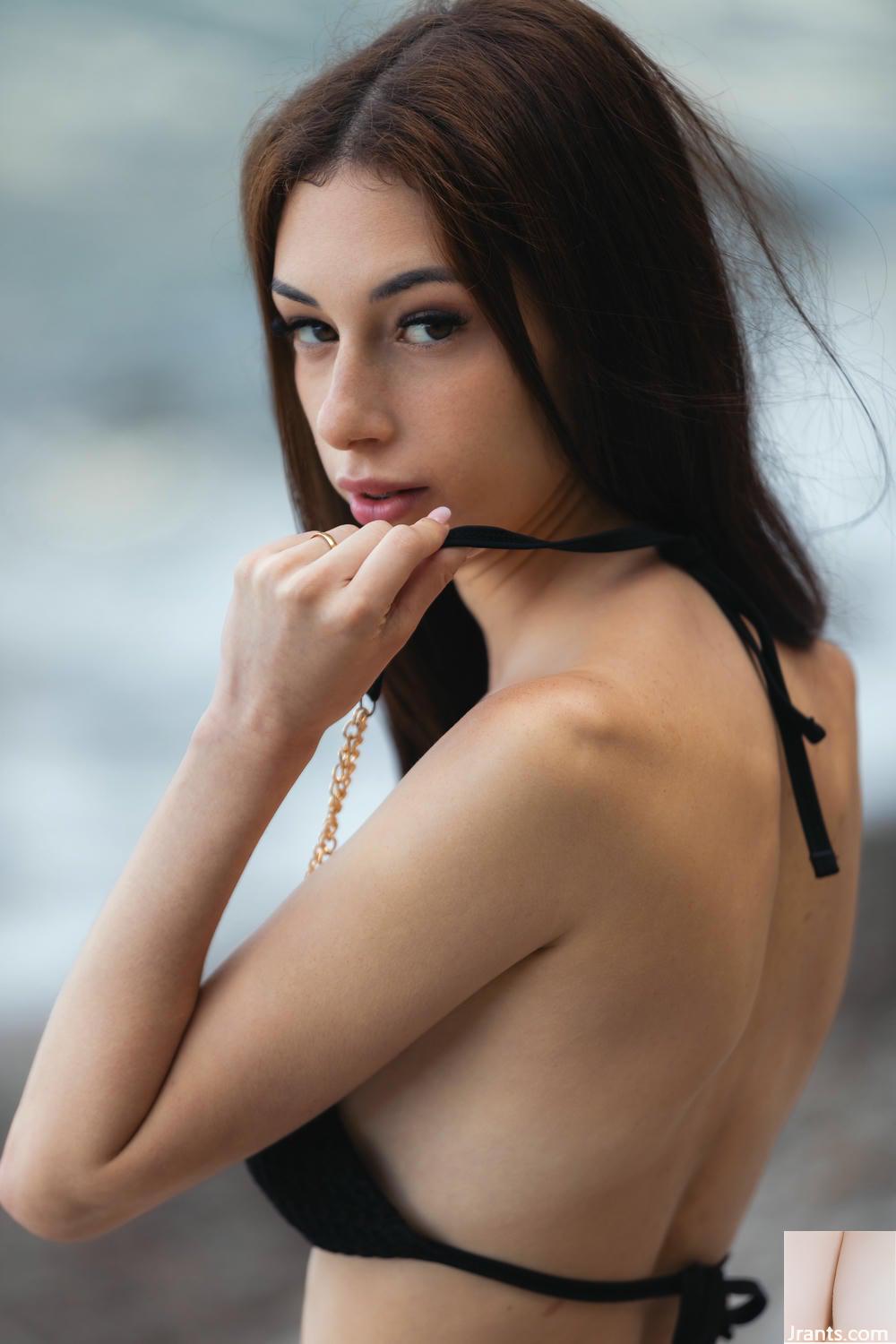 (MetArt) 31/07/2025 – Shania Vega – Oceanside (118P) - Ảnh 17