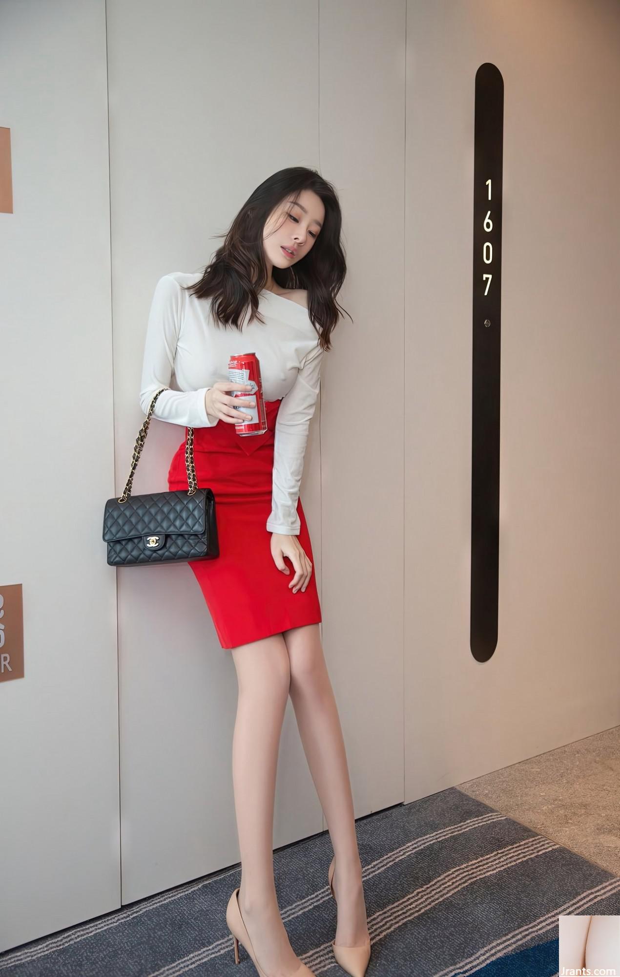 Cô thư ký gợi cảm trong bộ đồng phục gợi cảm với đôi chân mượt mà và đôi chân đẹp là Xiao Doudou, hình ảnh và video đẹp nhất (15P) - Ảnh 14