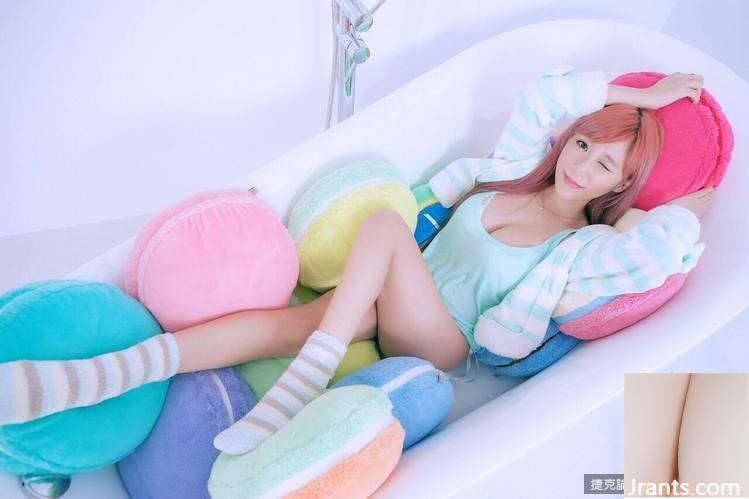 Ảnh PO gợi cảm của cô gái xinh đẹp Fei Xiaoju, tư thế này quá hôi (35P) - Ảnh 35